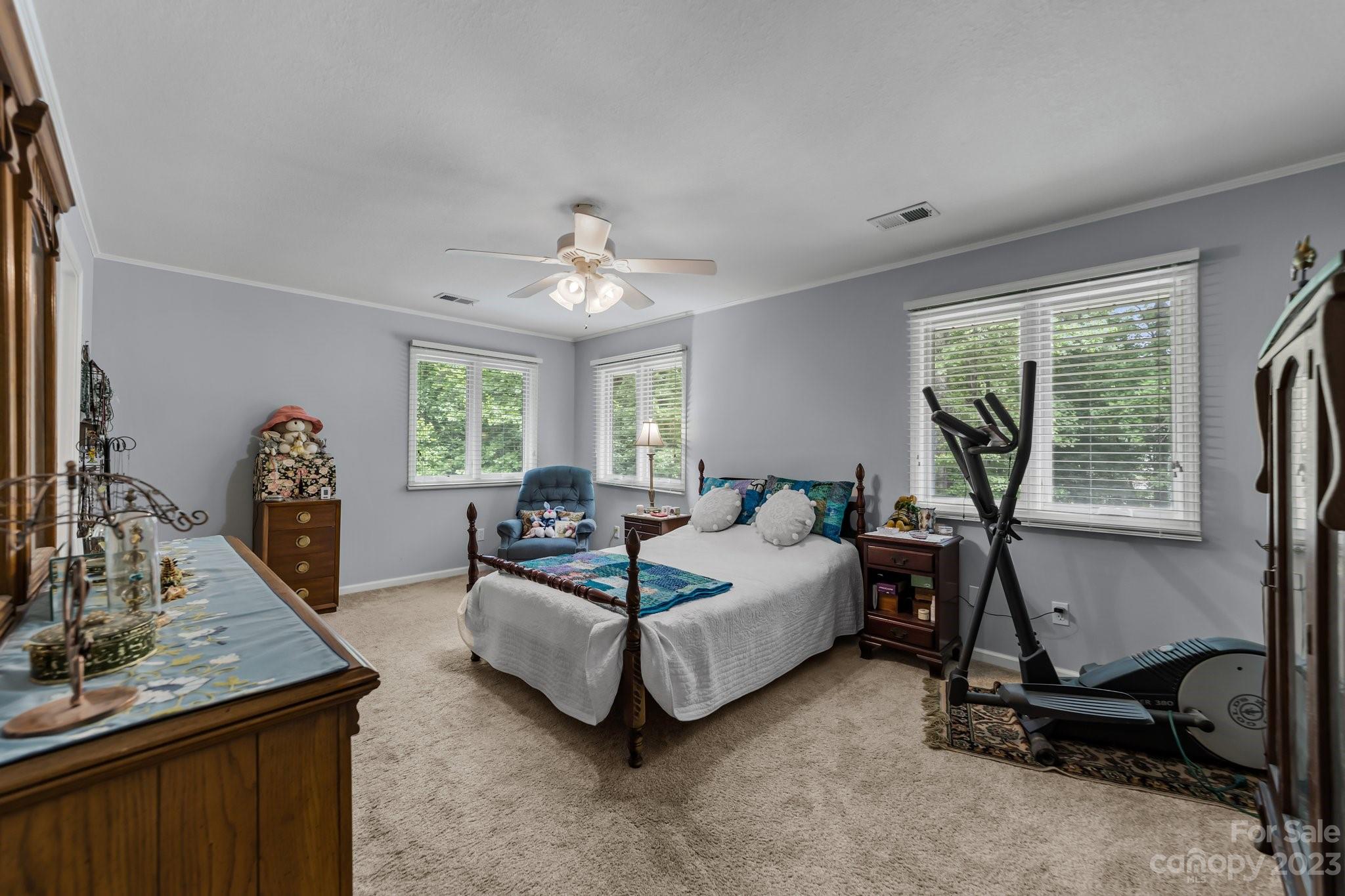 125 Tybeth Circle