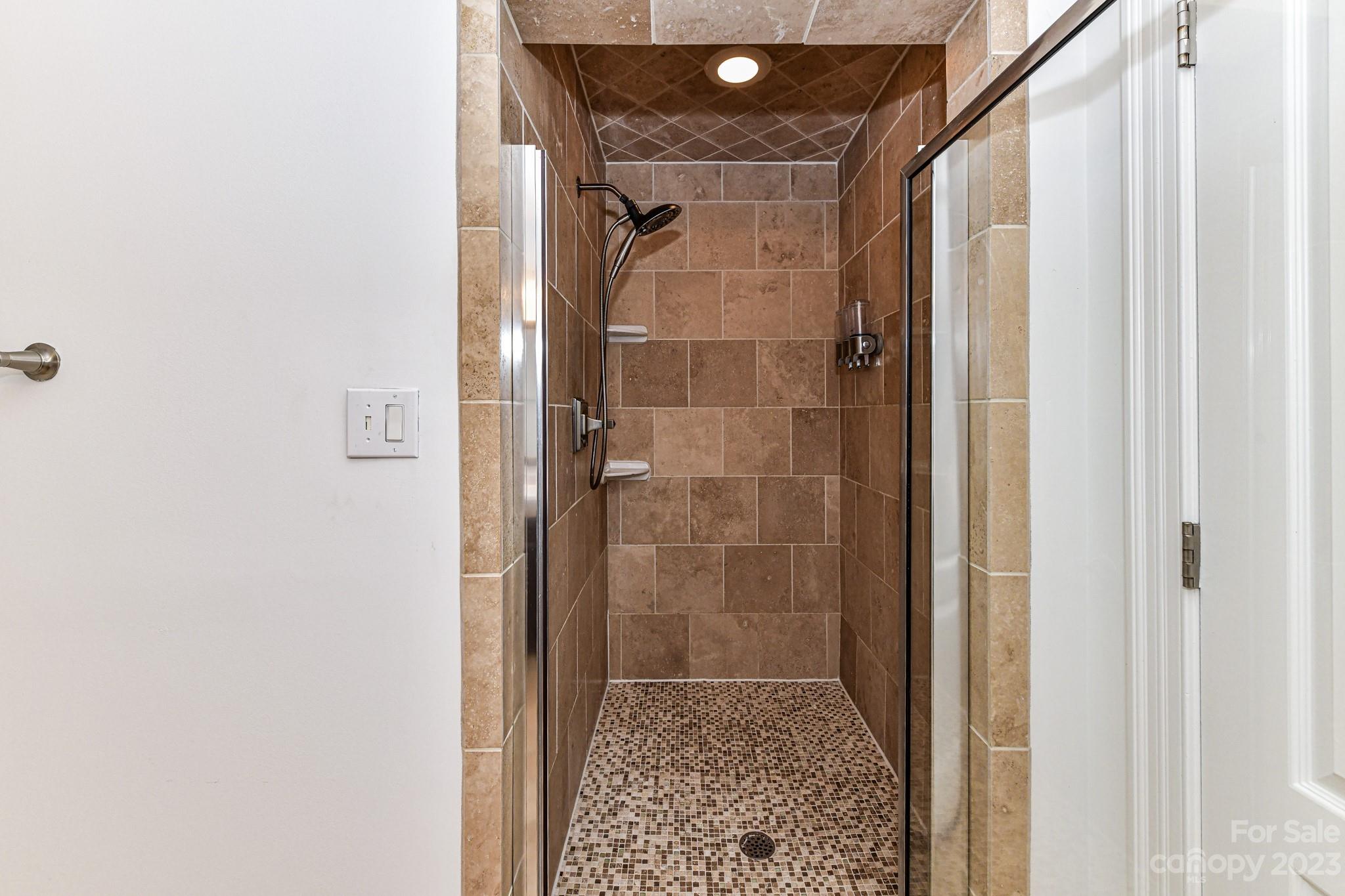 315 Arlington Avenue Unit: 505