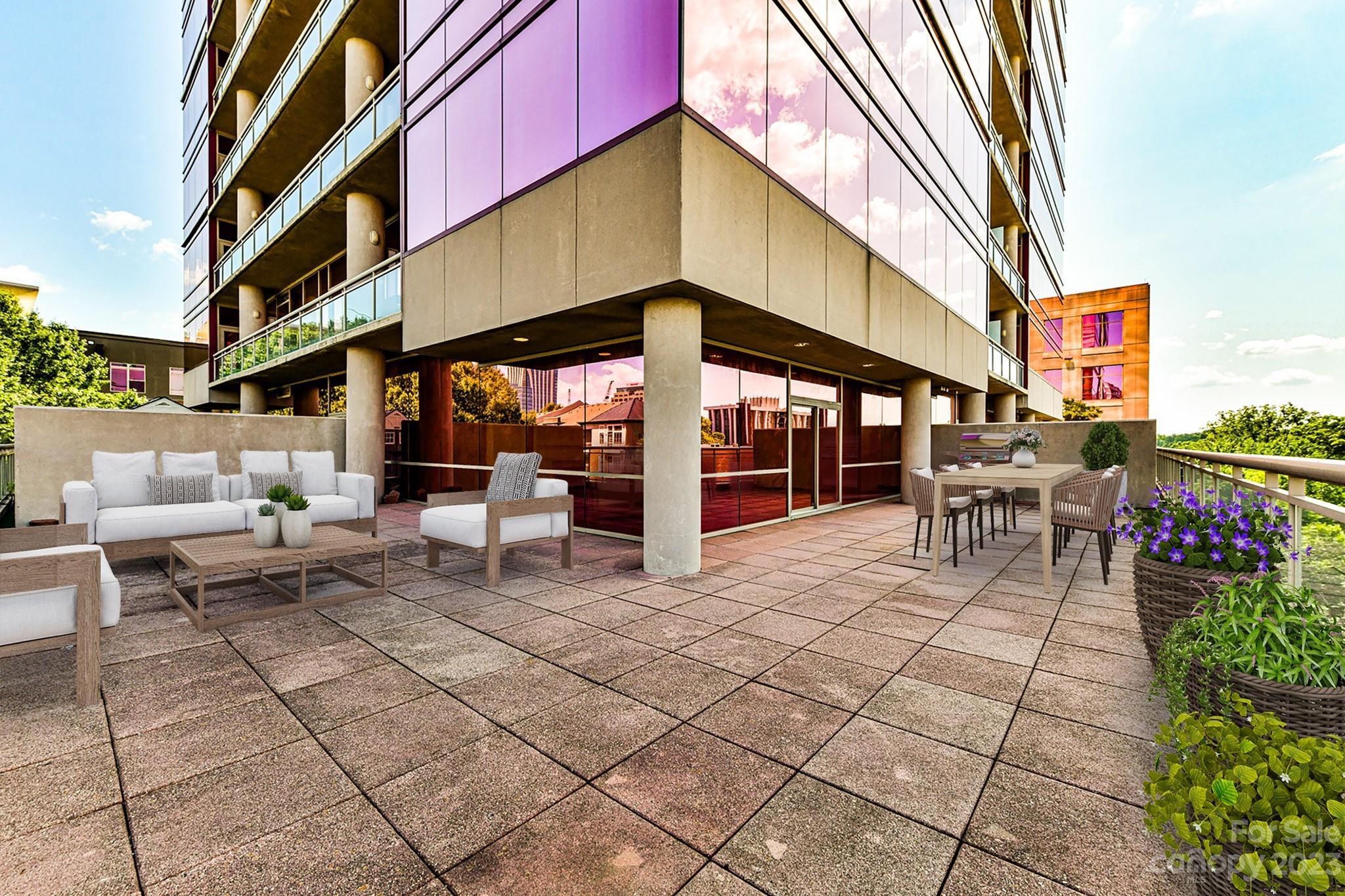 315 Arlington Avenue Unit: 505