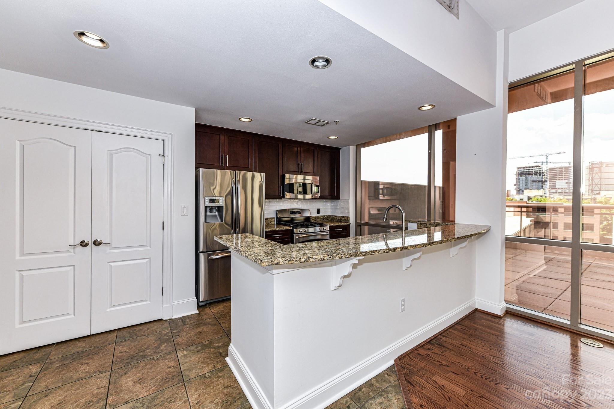 315 Arlington Avenue Unit: 505