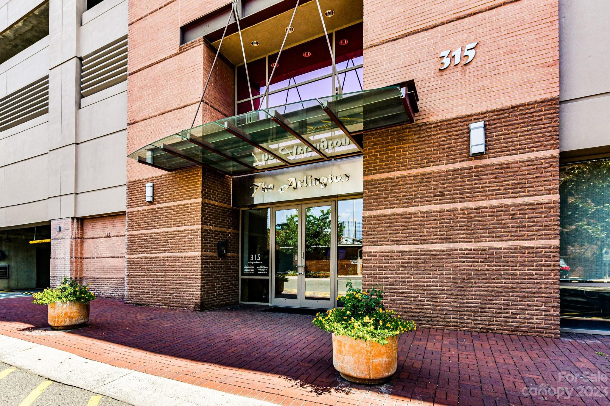 315 Arlington Avenue Unit: 505