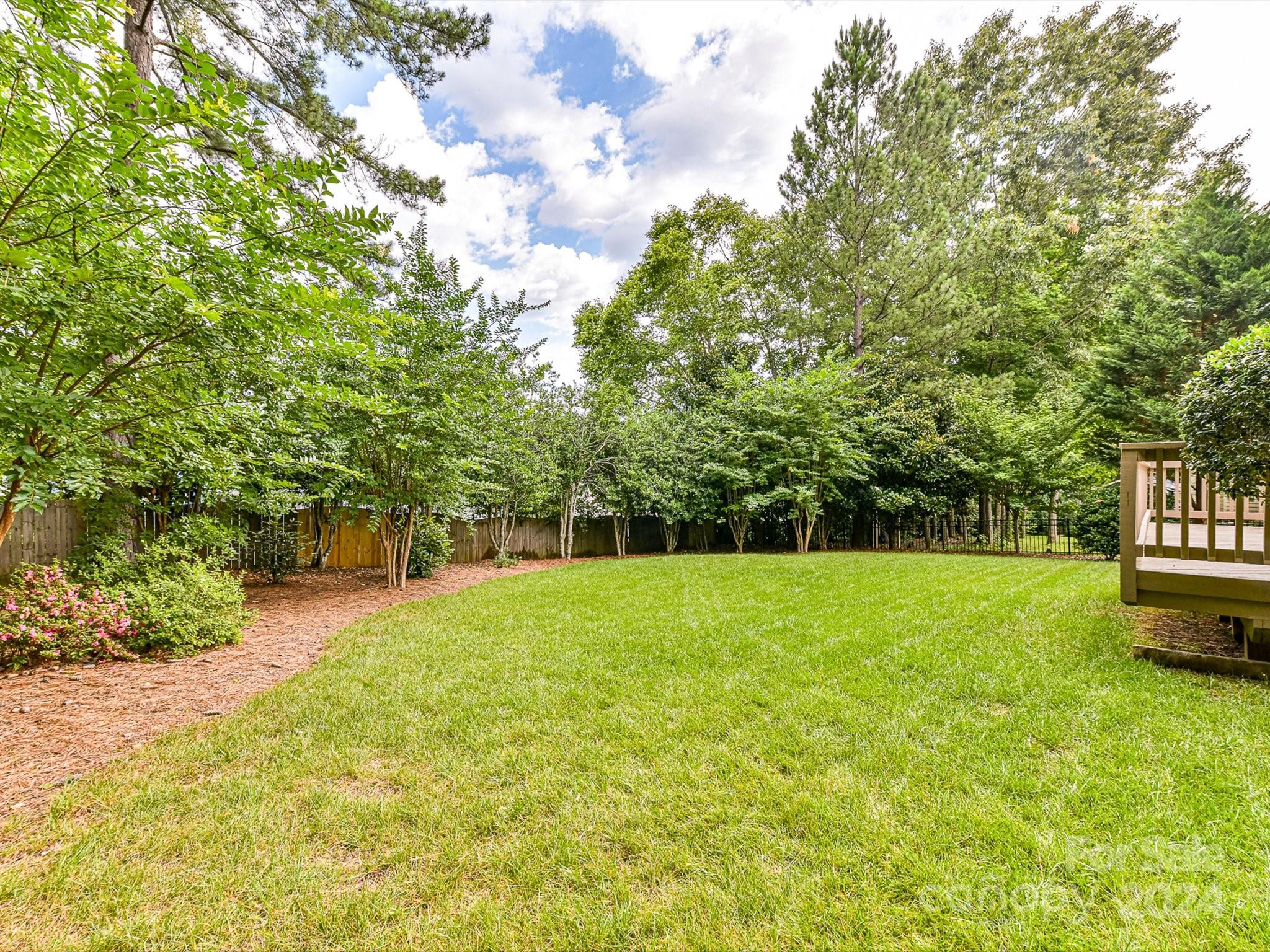 7200 Harcourt Crossing