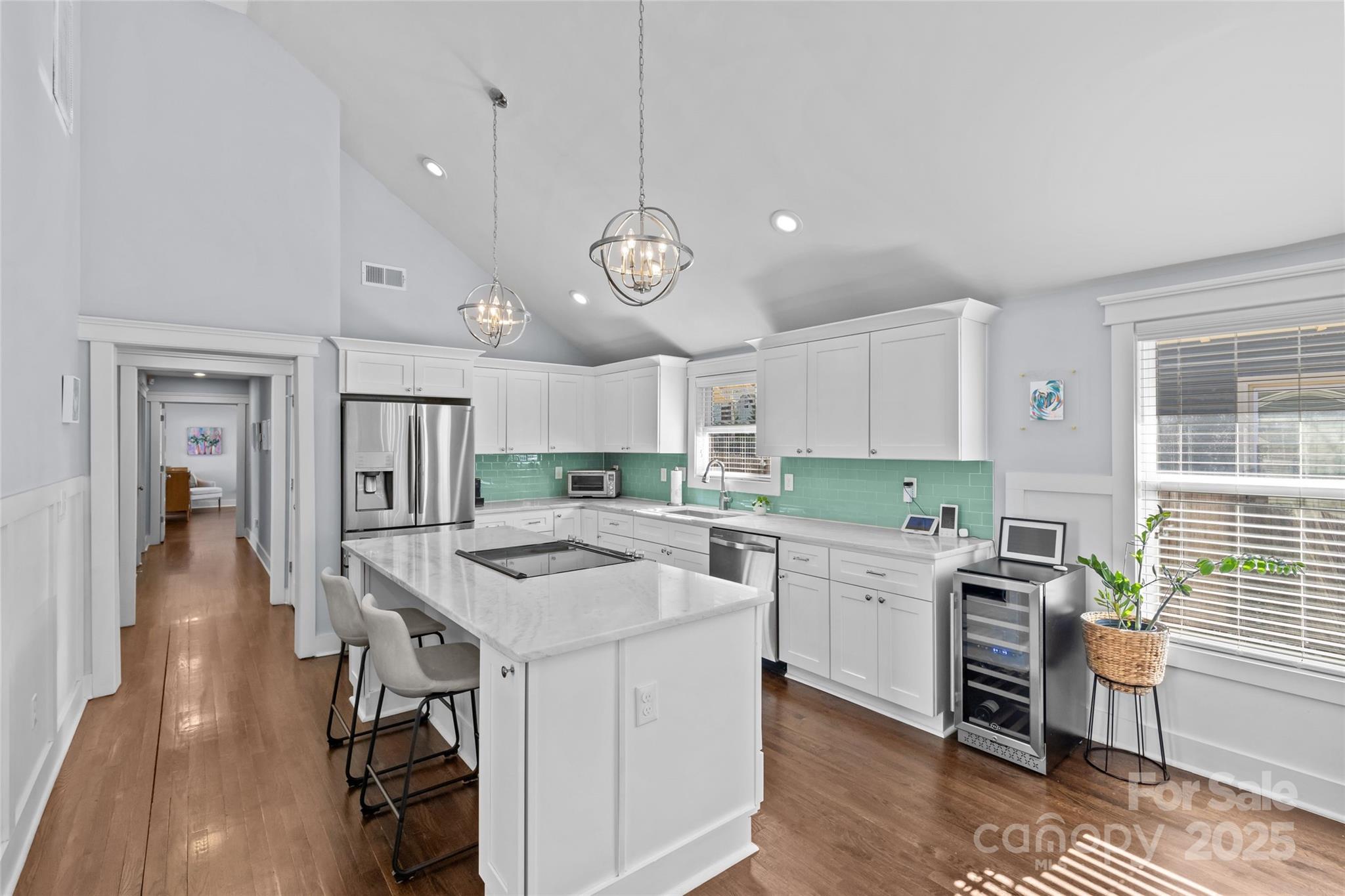 2328 Barry Street