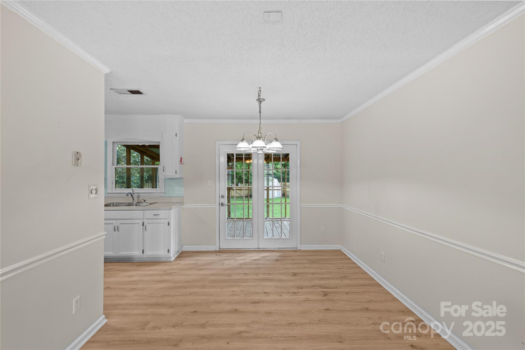 10315 Ranleigh Lane