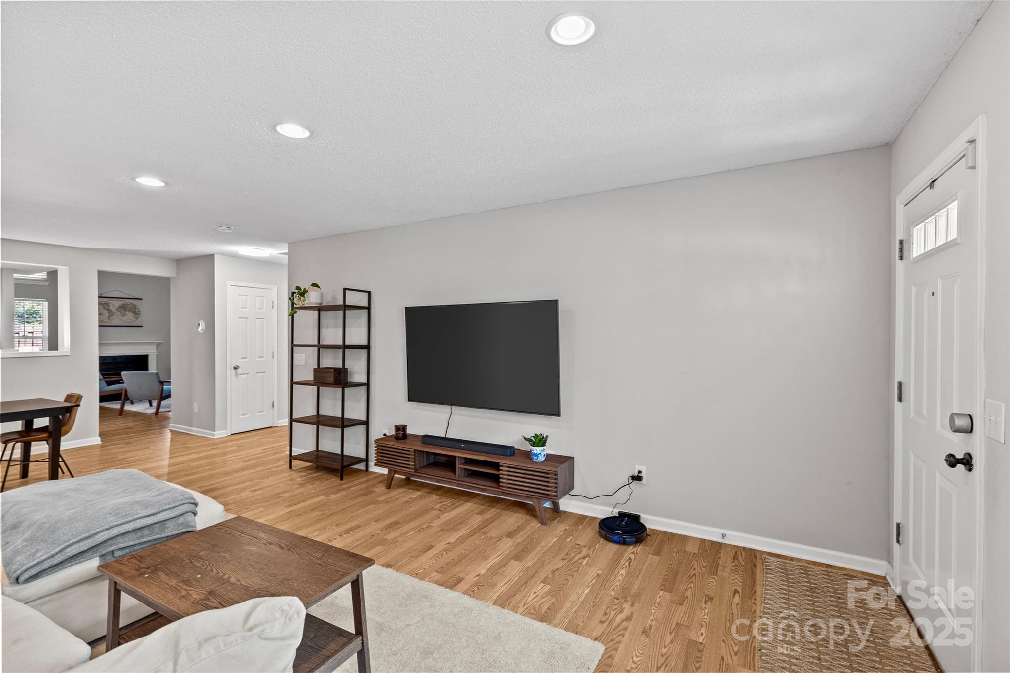 10127 University Park Lane