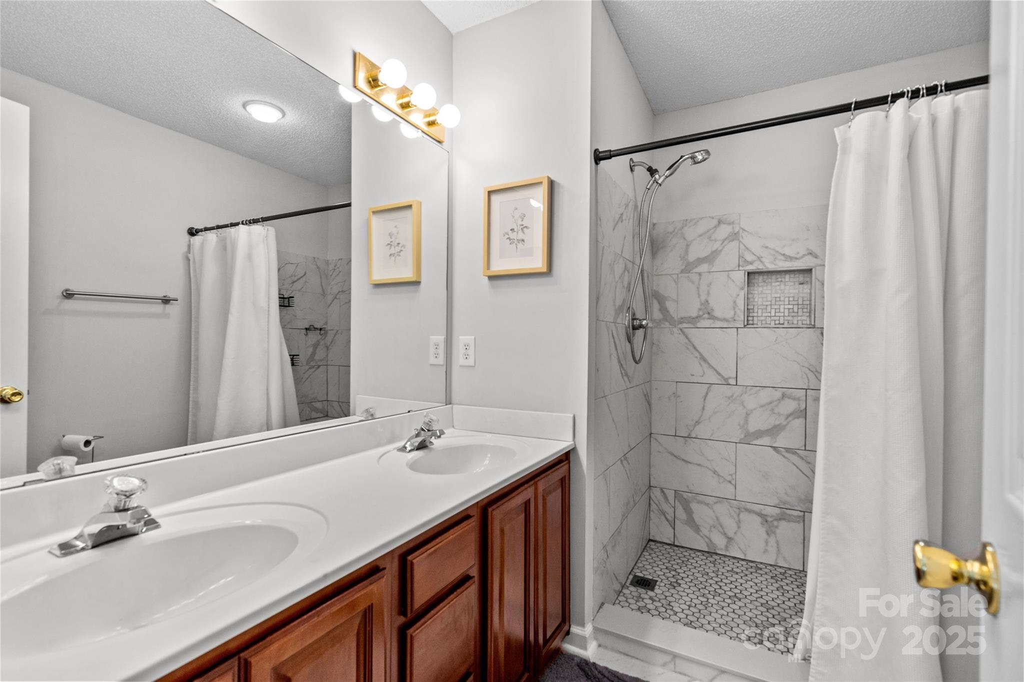 10127 University Park Lane