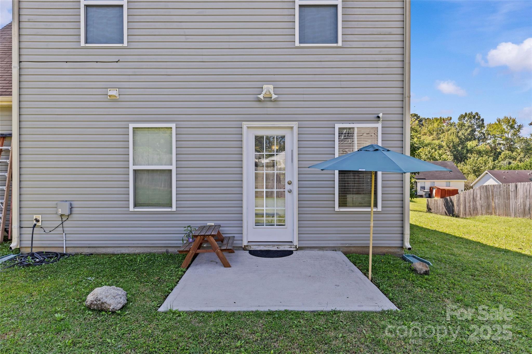 2213 Levisey Lane