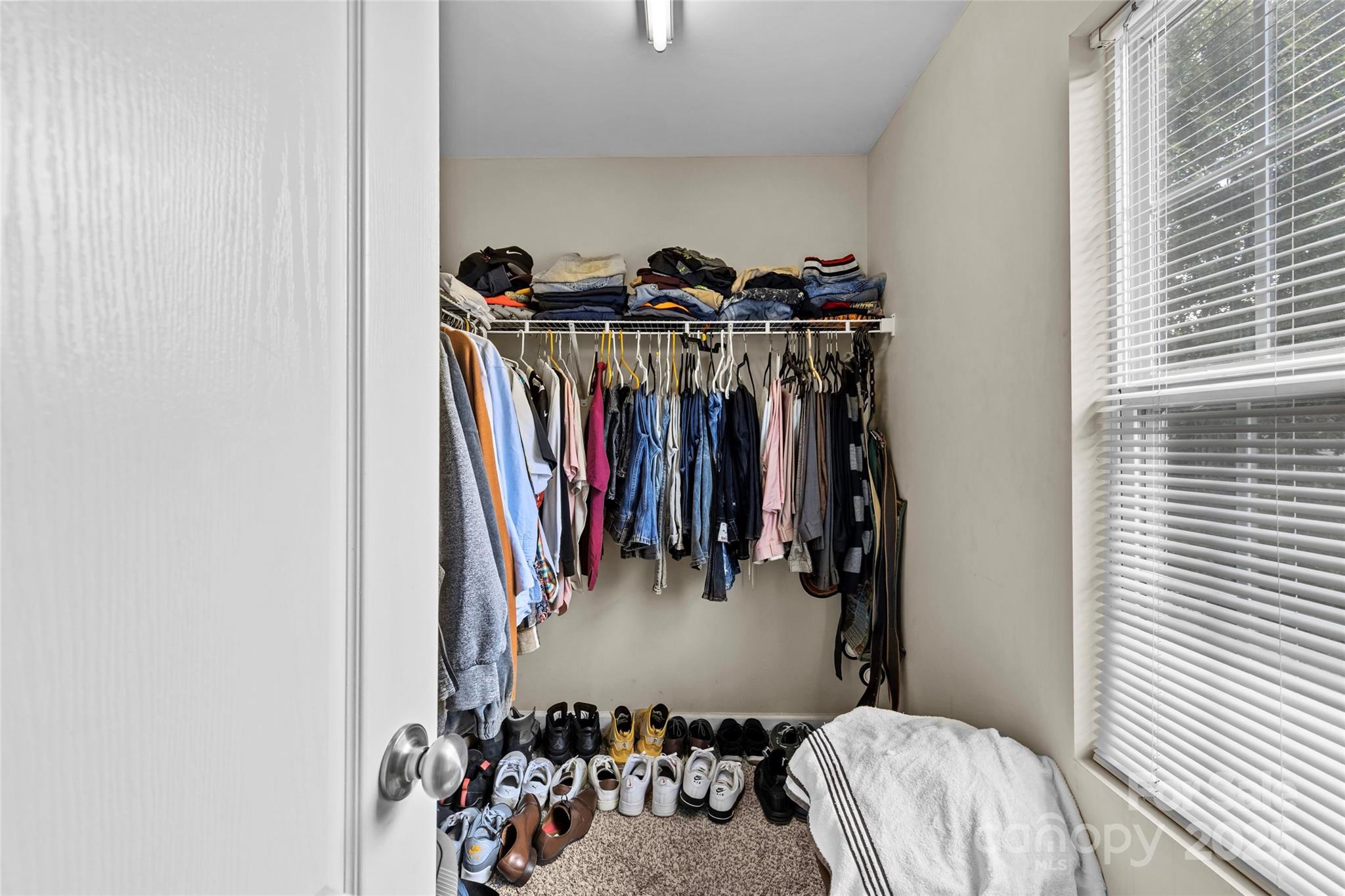 2213 Levisey Lane