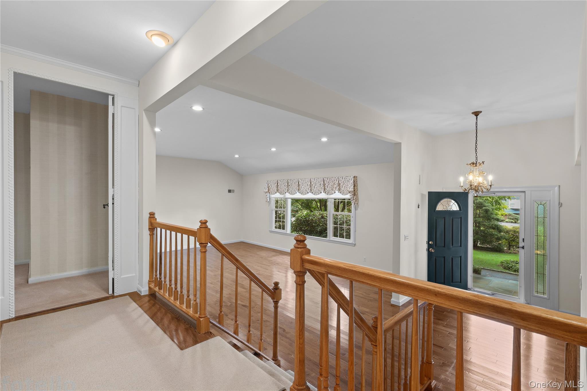 21 Iroquois Trail