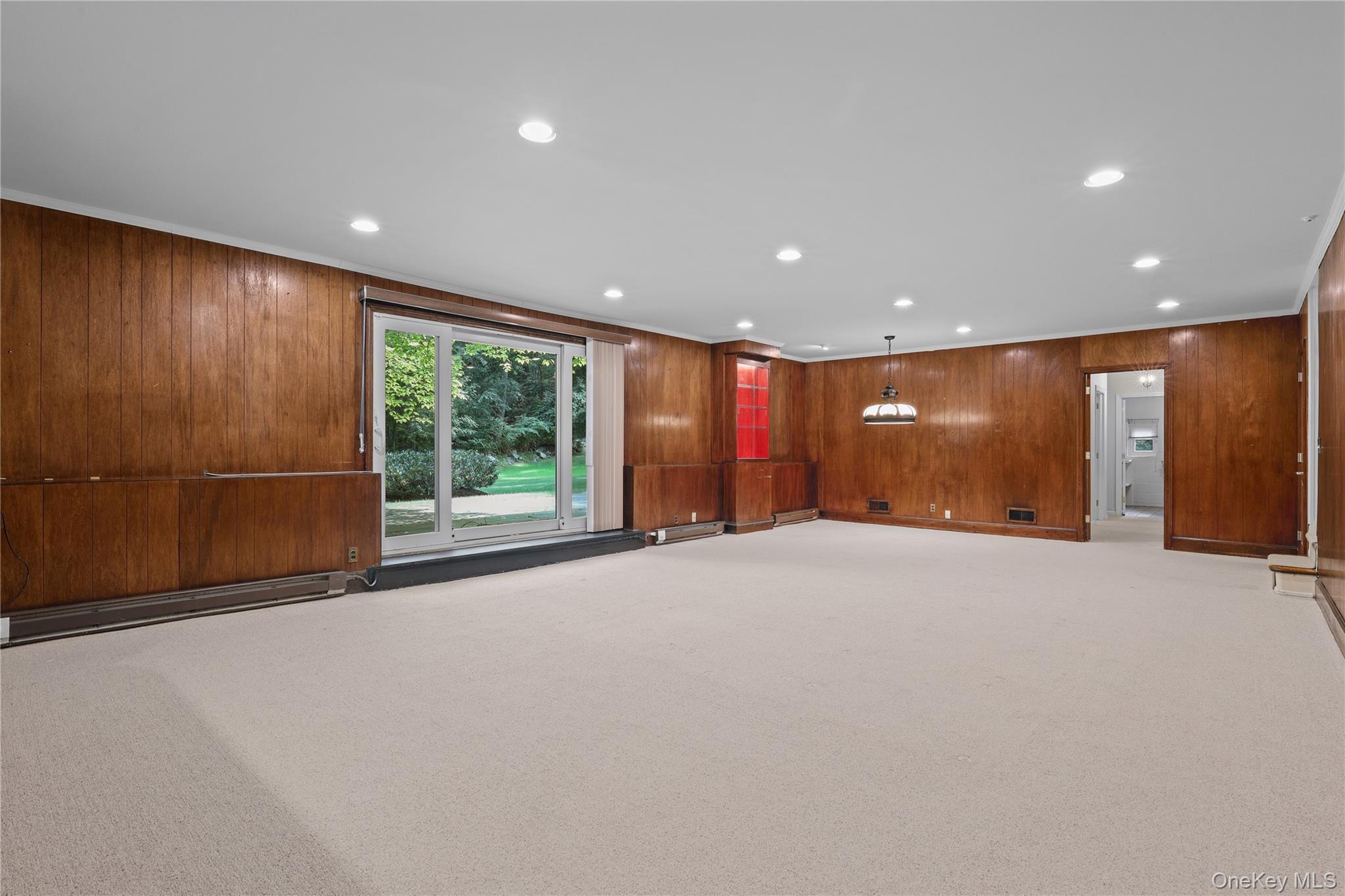 21 Iroquois Trail
