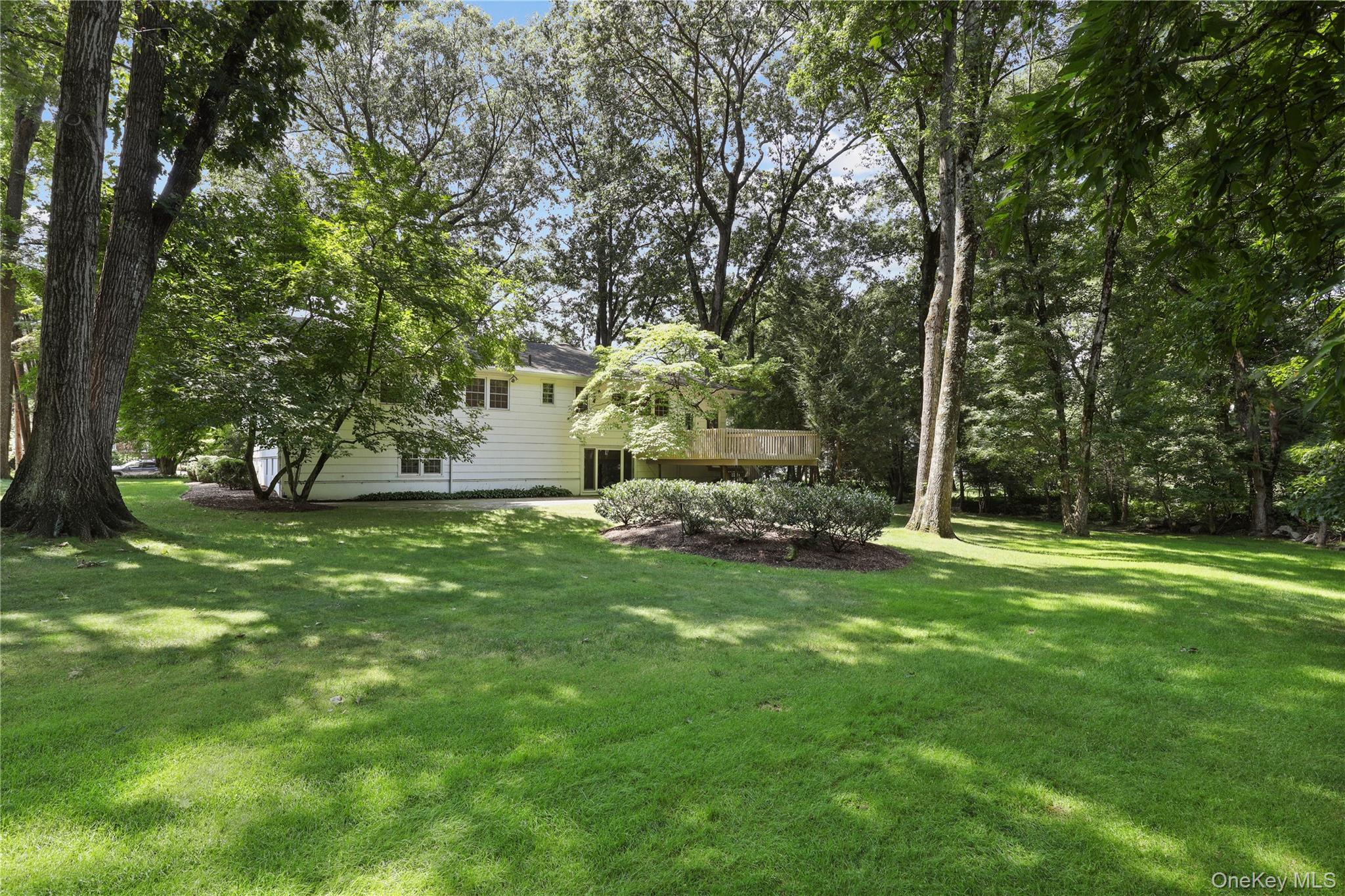 21 Iroquois Trail