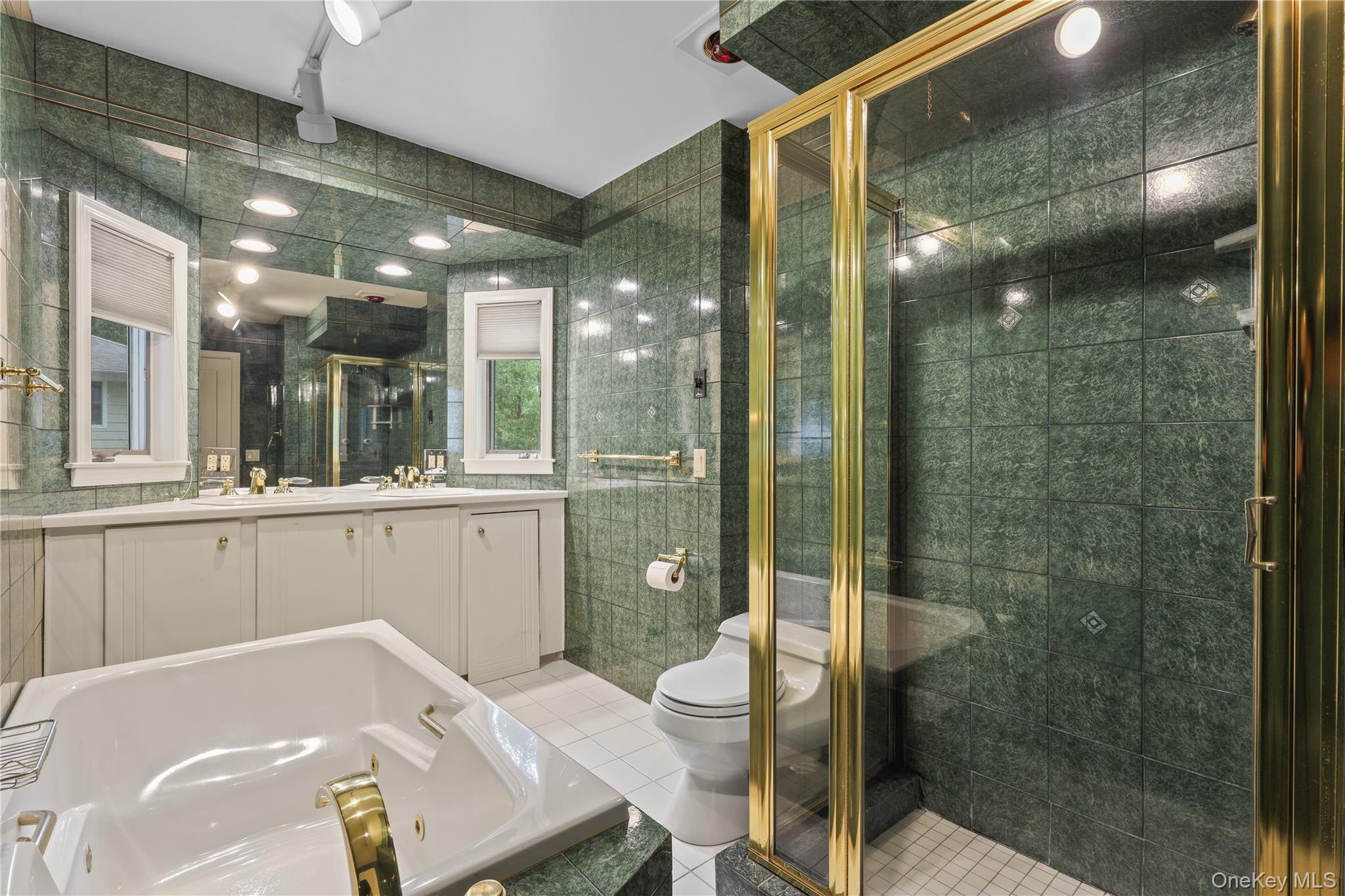 21 Iroquois Trail