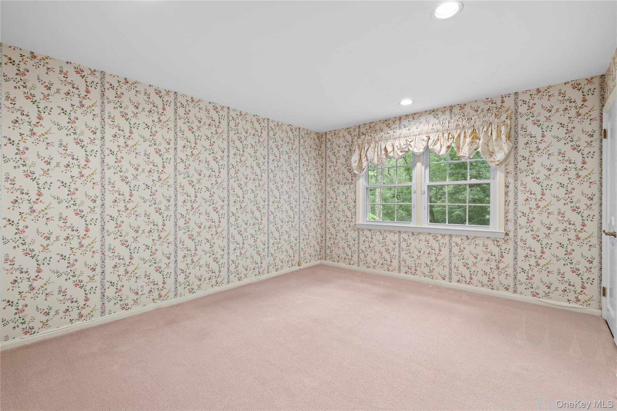 21 Iroquois Trail