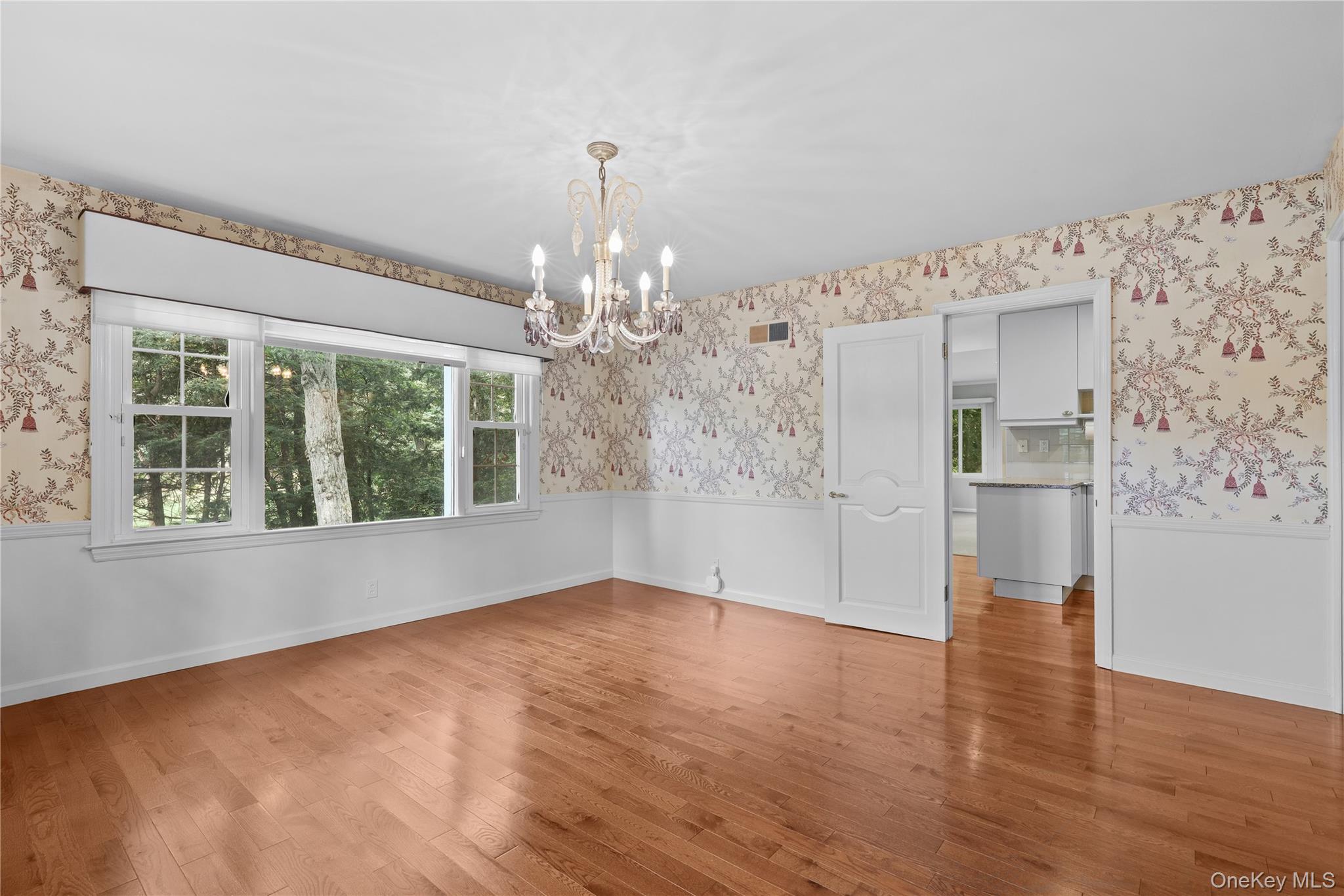 21 Iroquois Trail