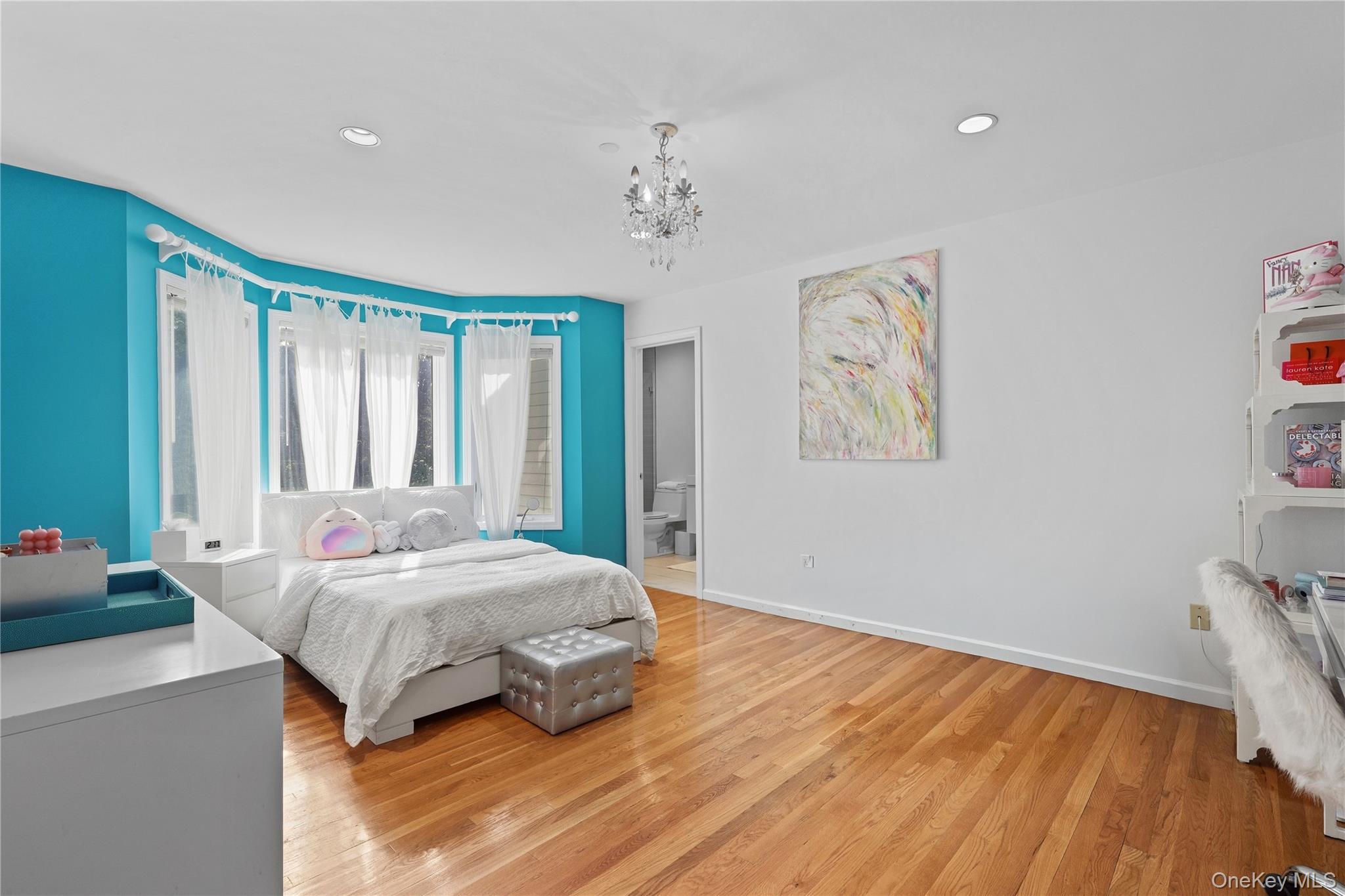 32 Buckout Road