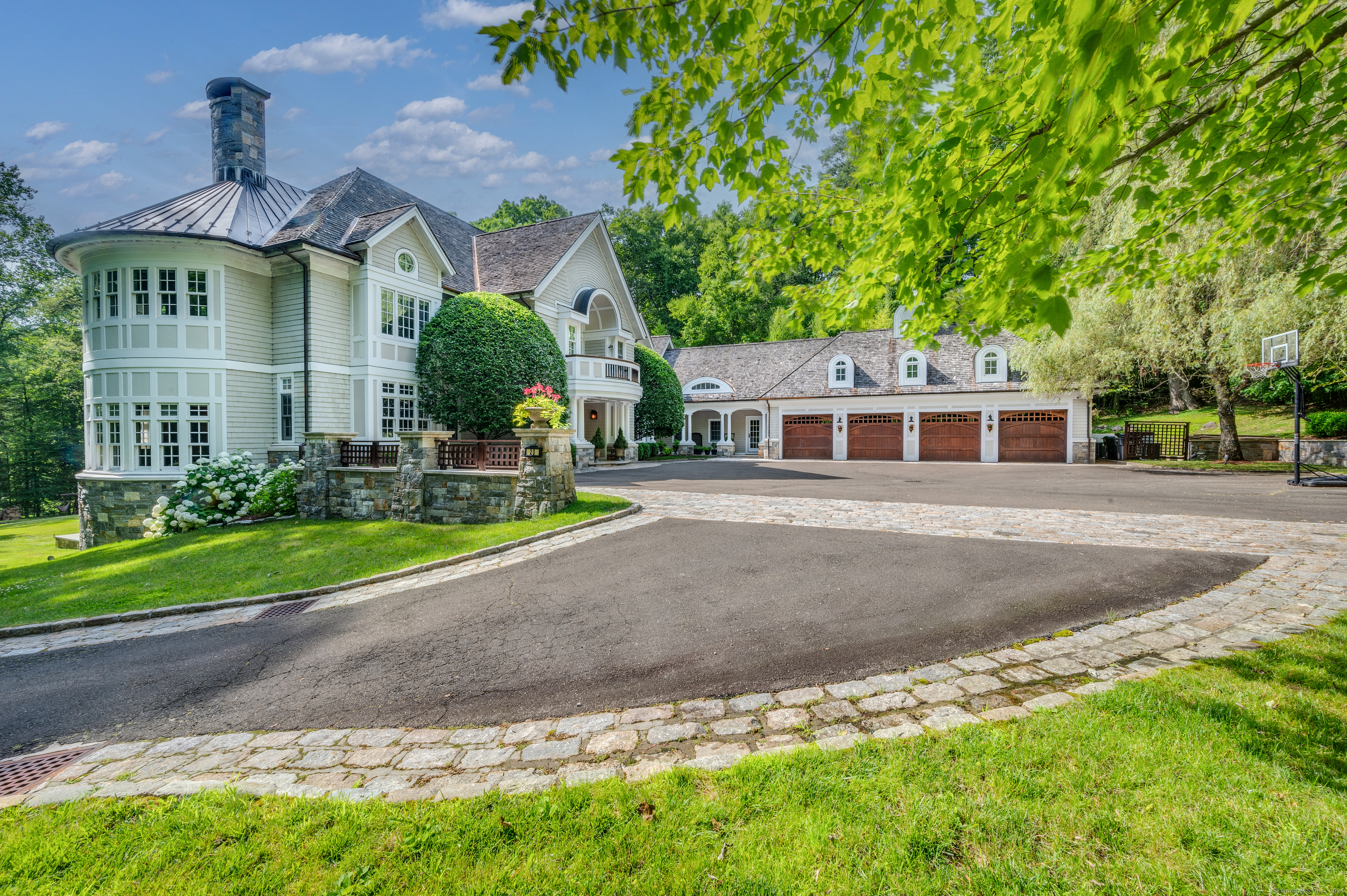 20 Heronvue Road