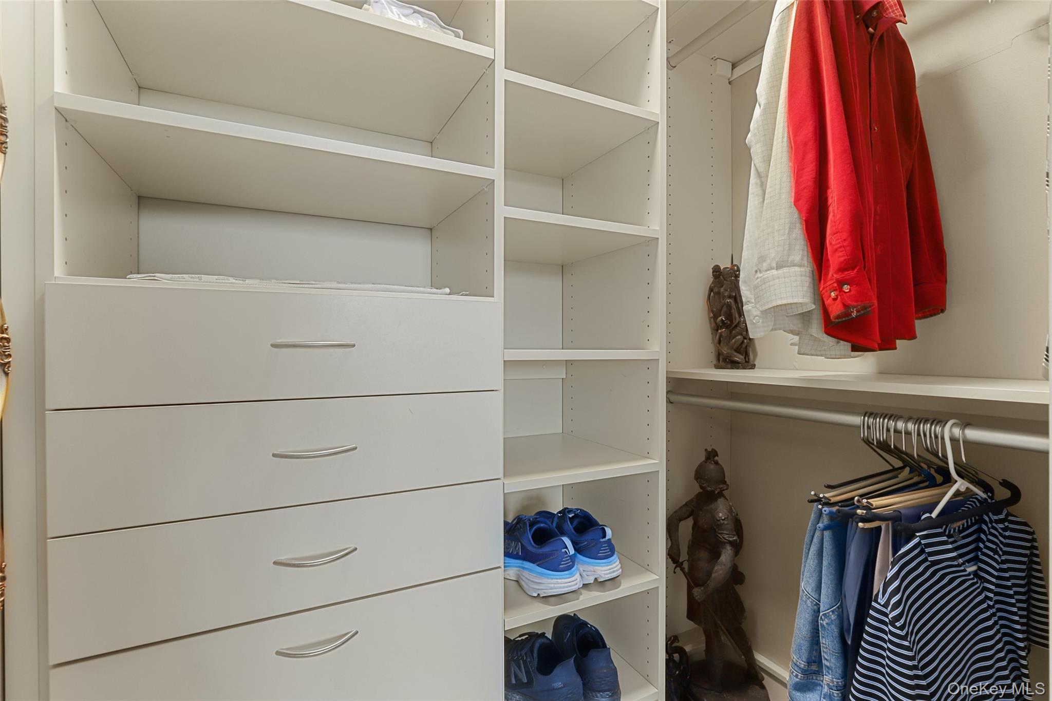 1 Renaissance Square Unit: 26F
