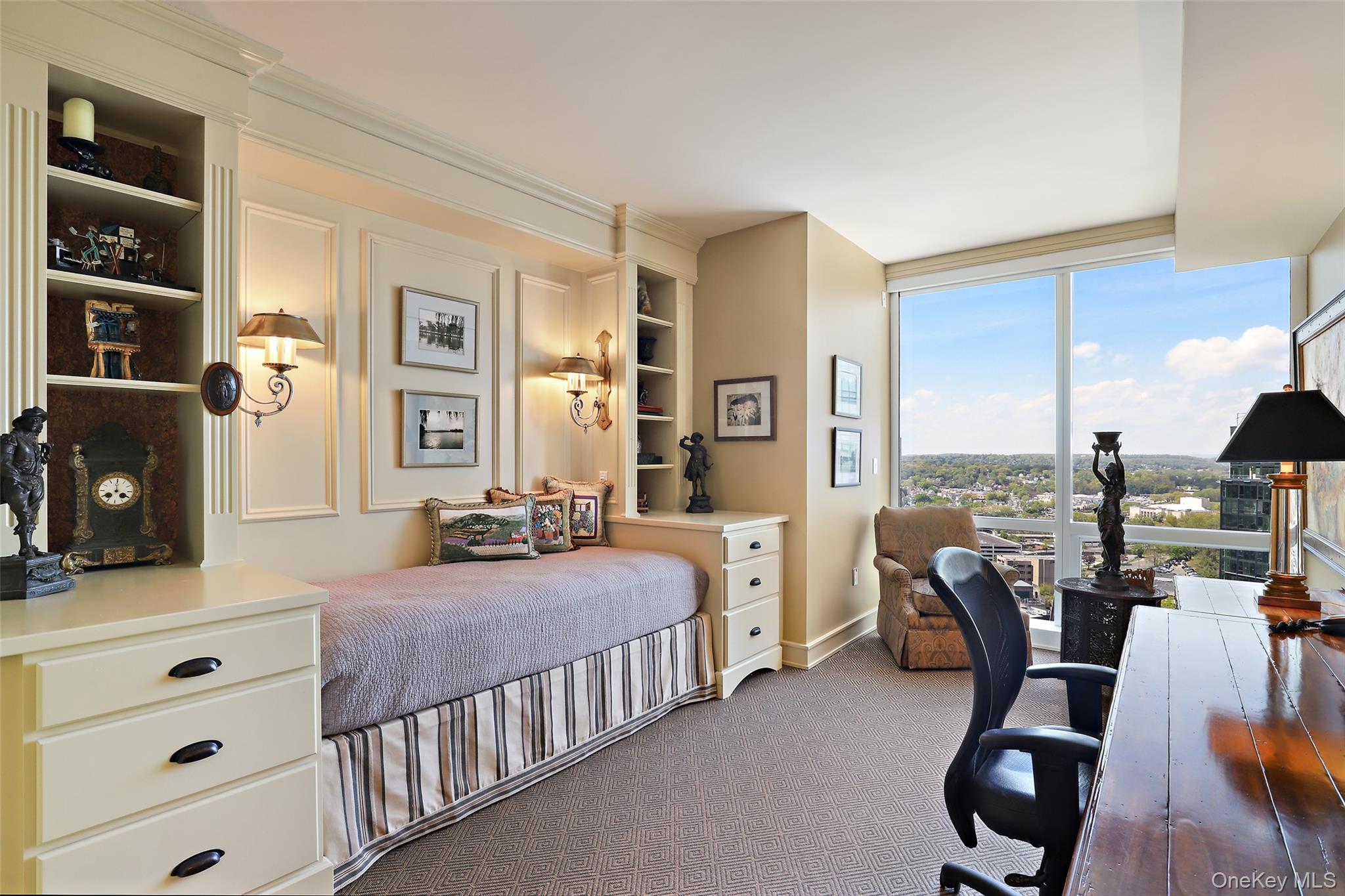 1 Renaissance Square Unit: 26F