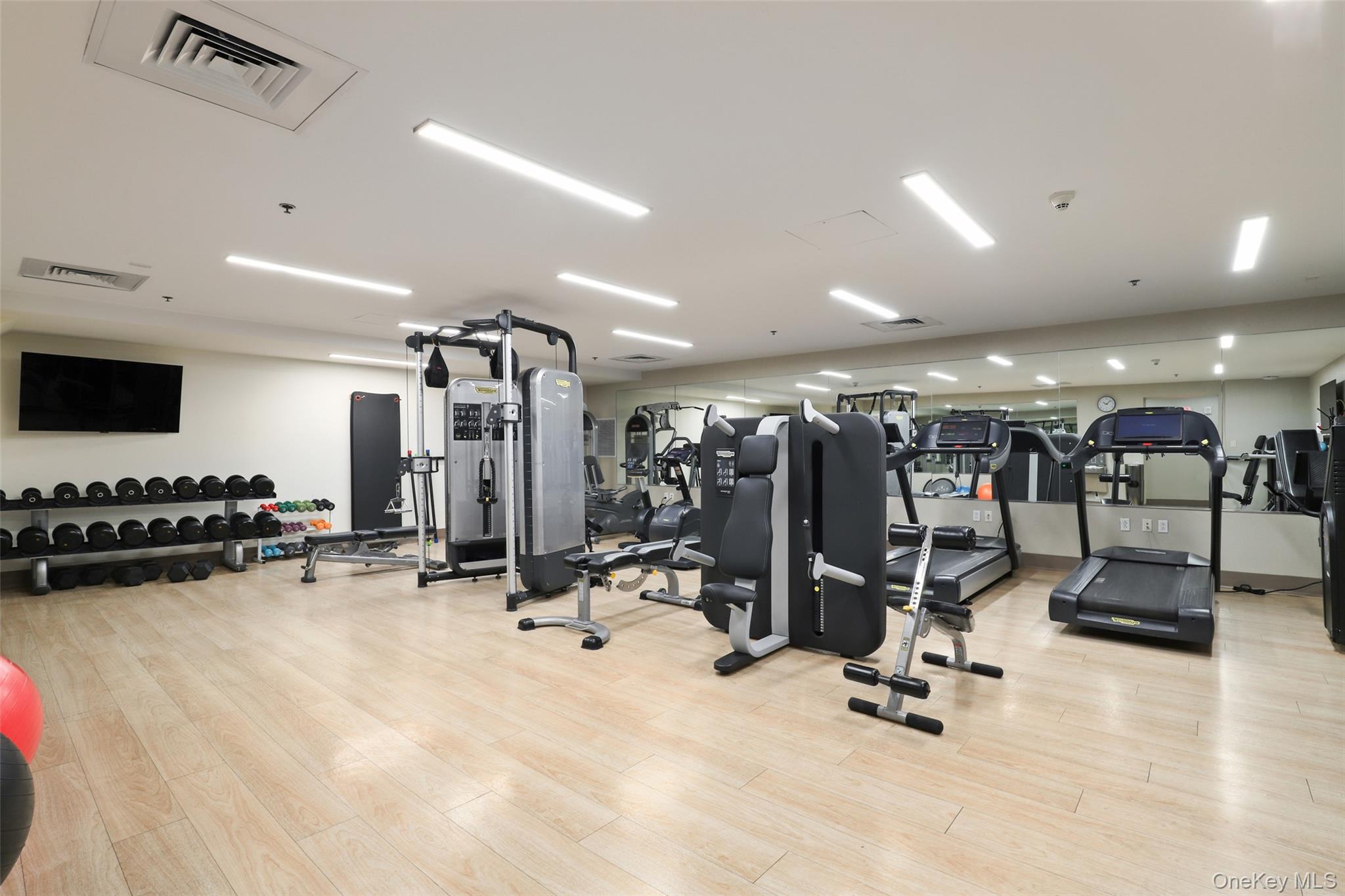 1 Renaissance Square Unit: 26F