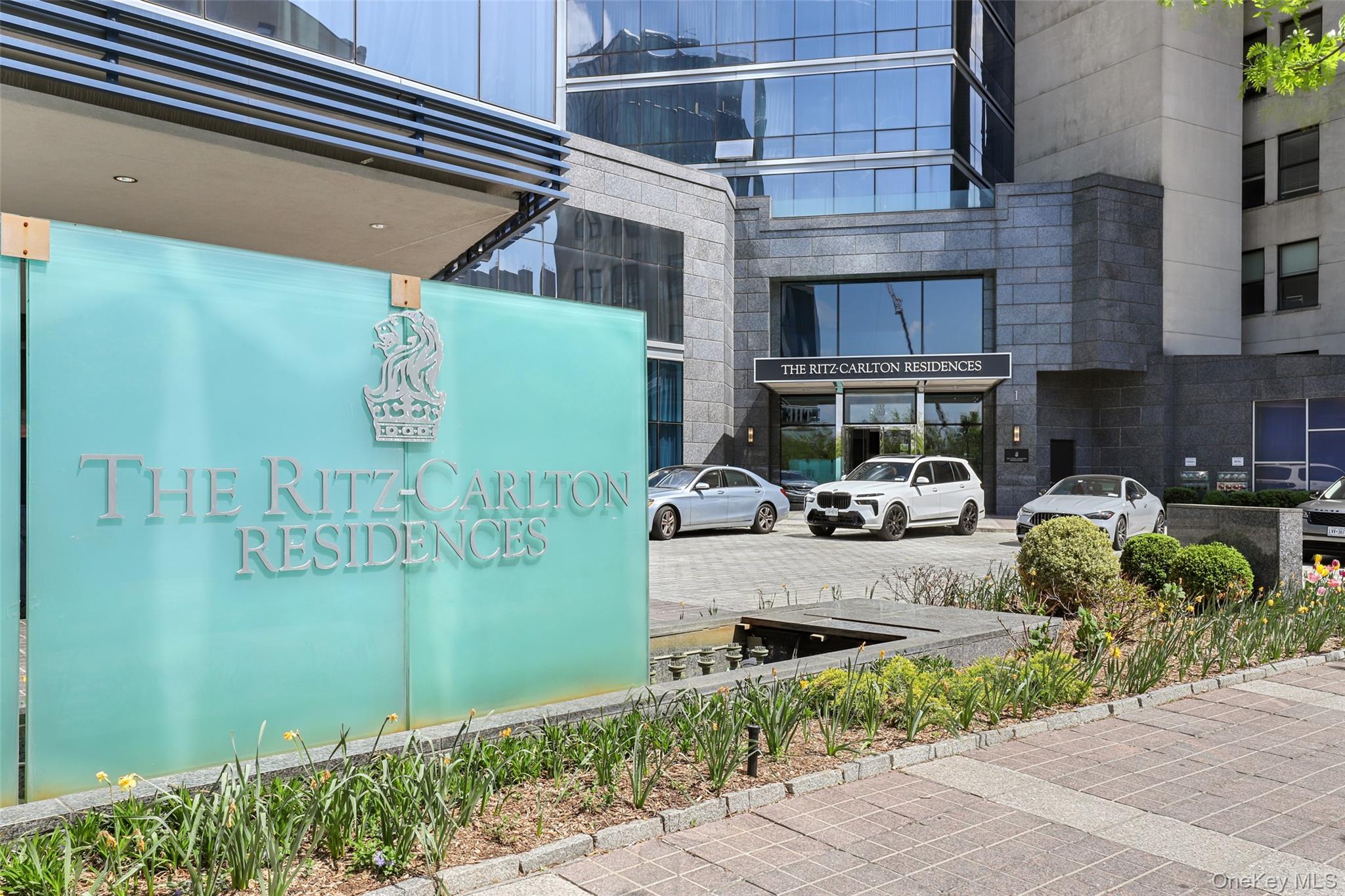 1 Renaissance Square Unit: 26F
