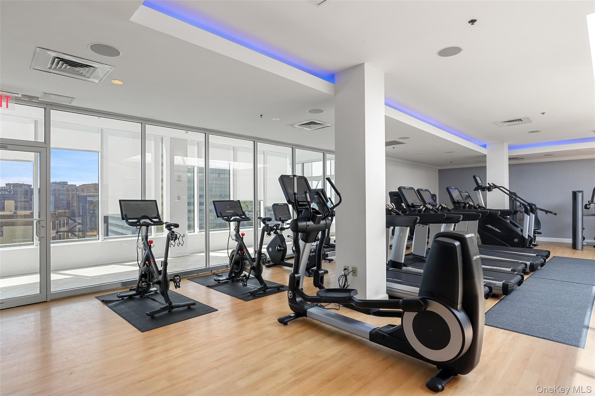 1 Renaissance Square Unit: 26F