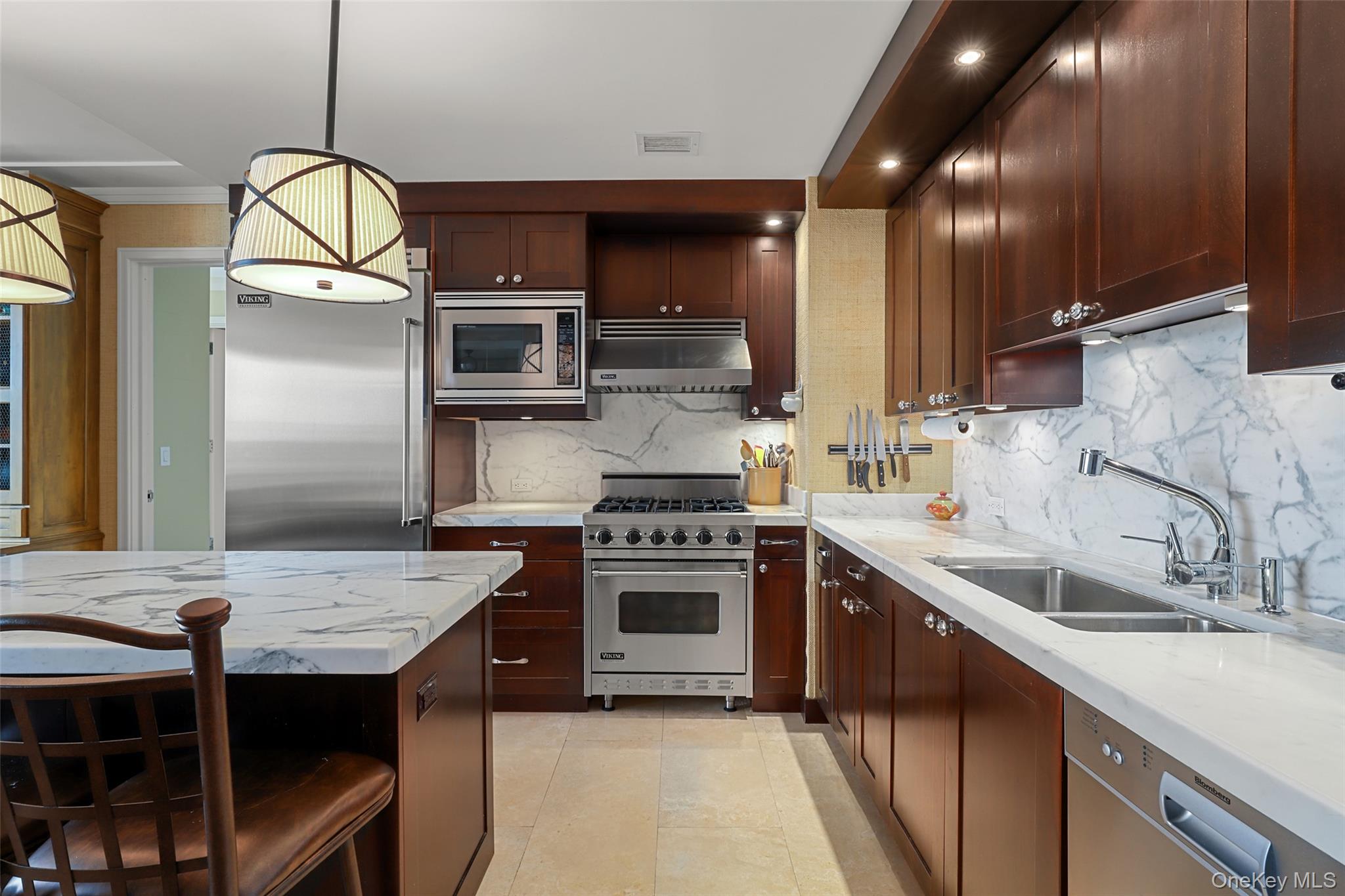 1 Renaissance Square Unit: 26F