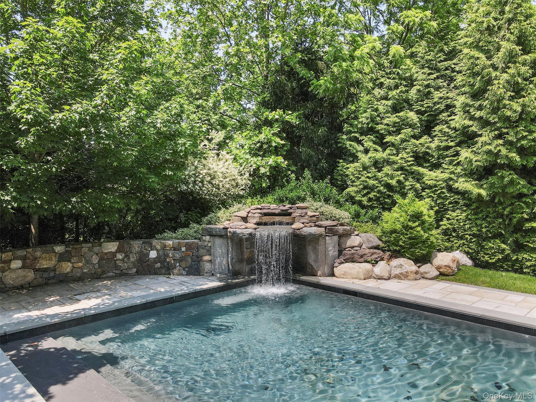 17 Cooper Road