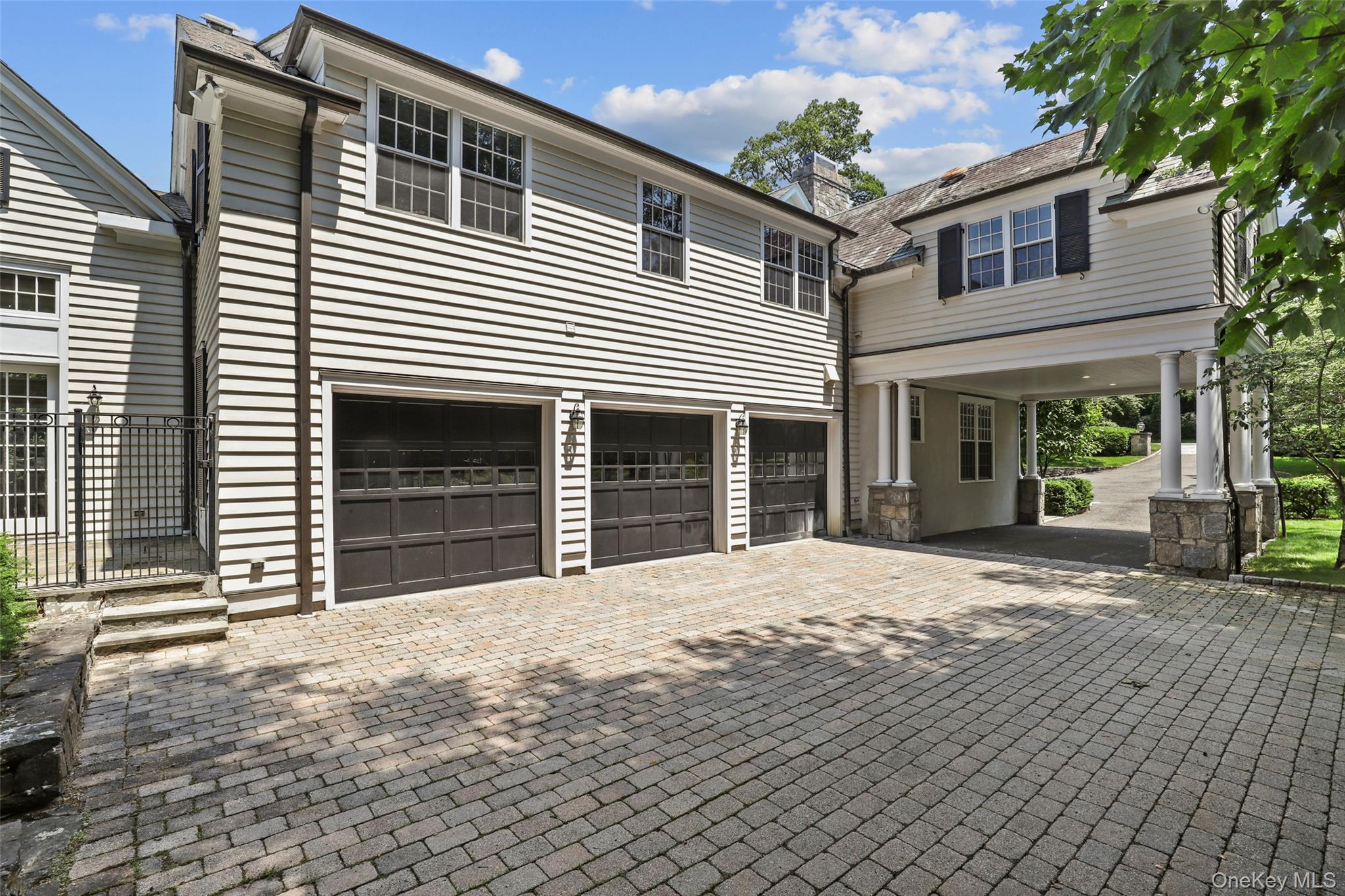 17 Cooper Road