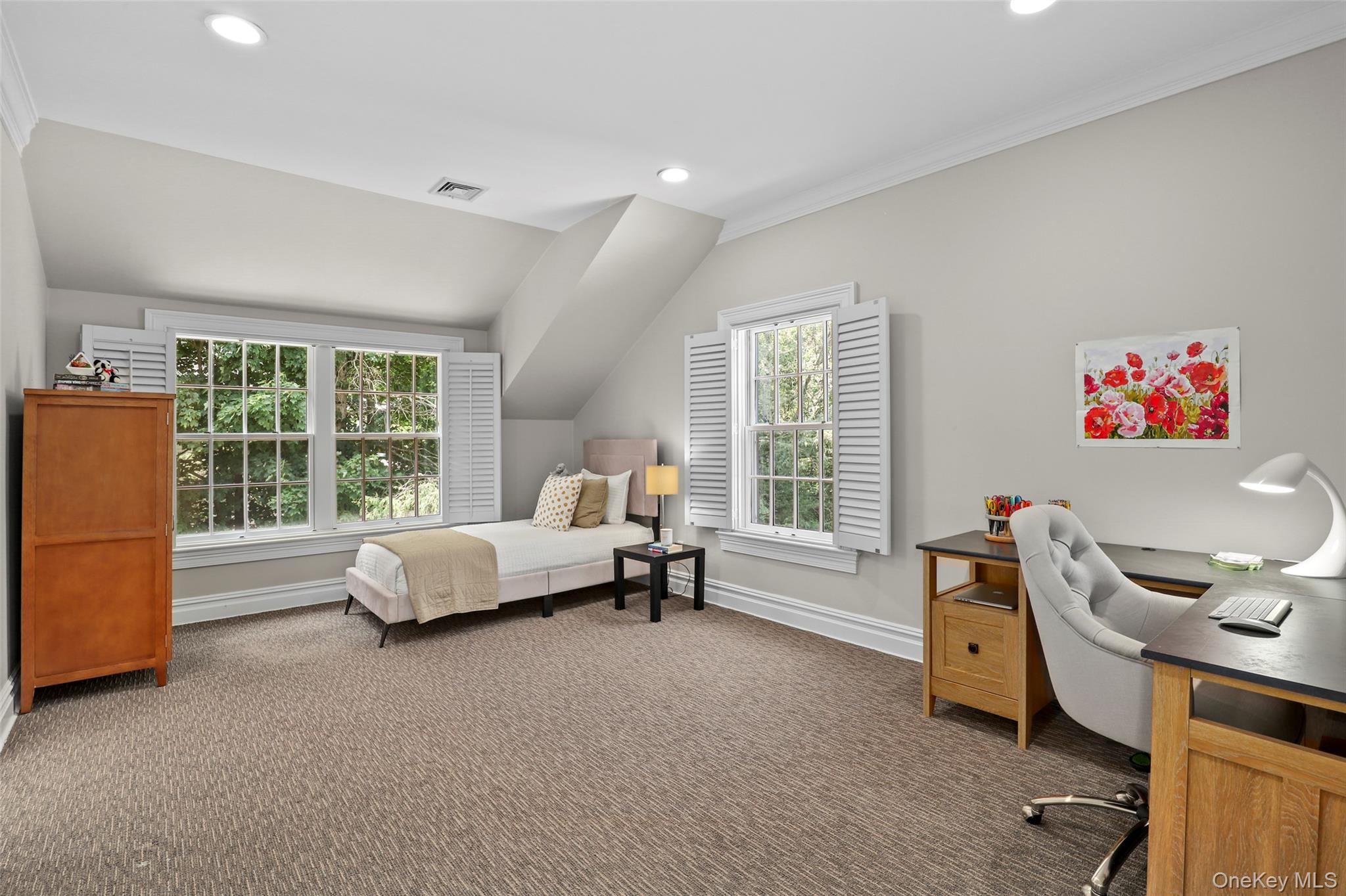 17 Cooper Road