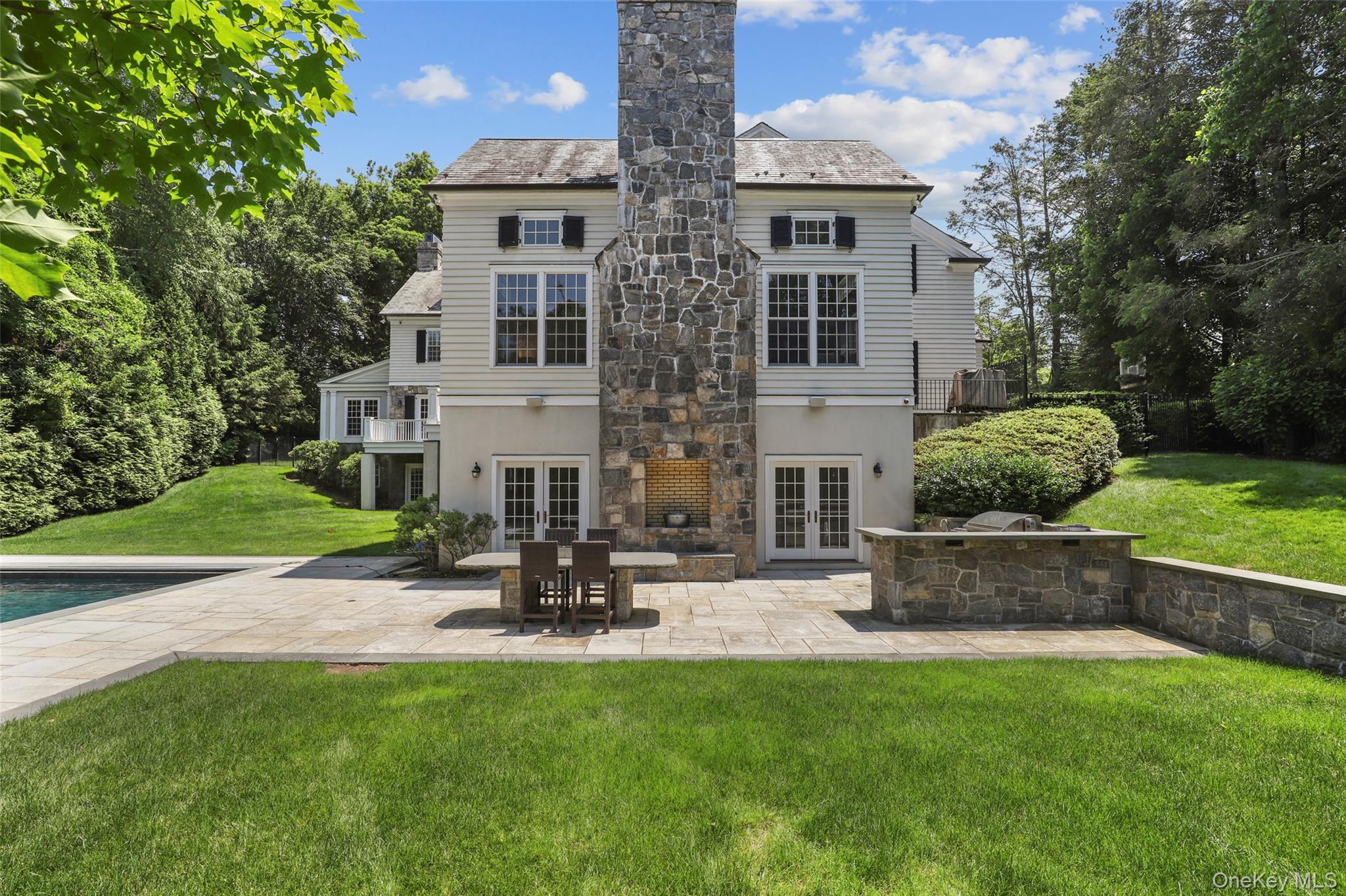 17 Cooper Road