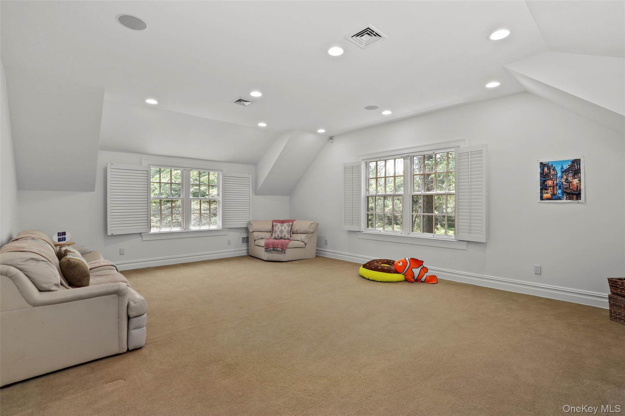 17 Cooper Road
