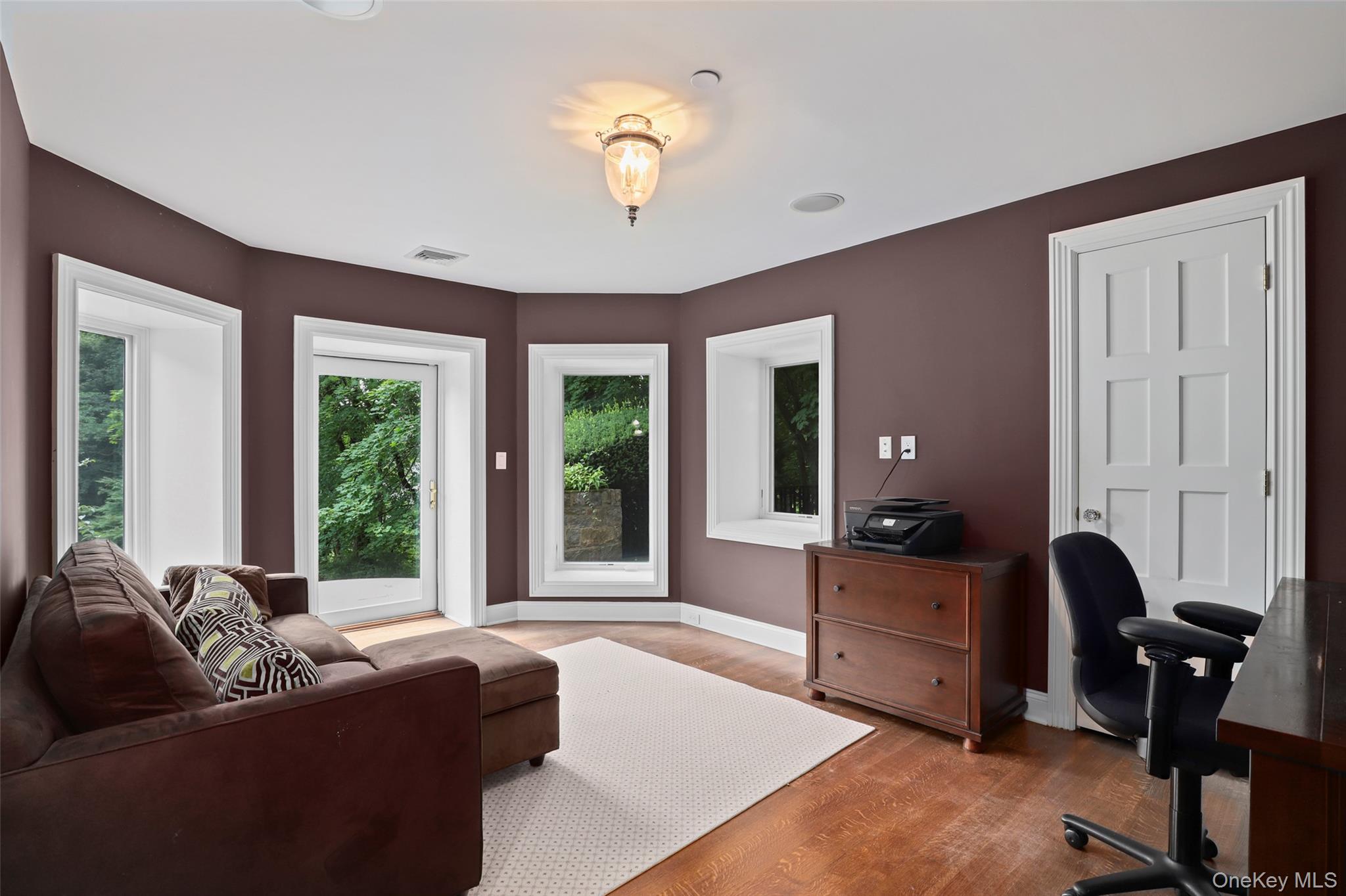 383 Woodlands Road