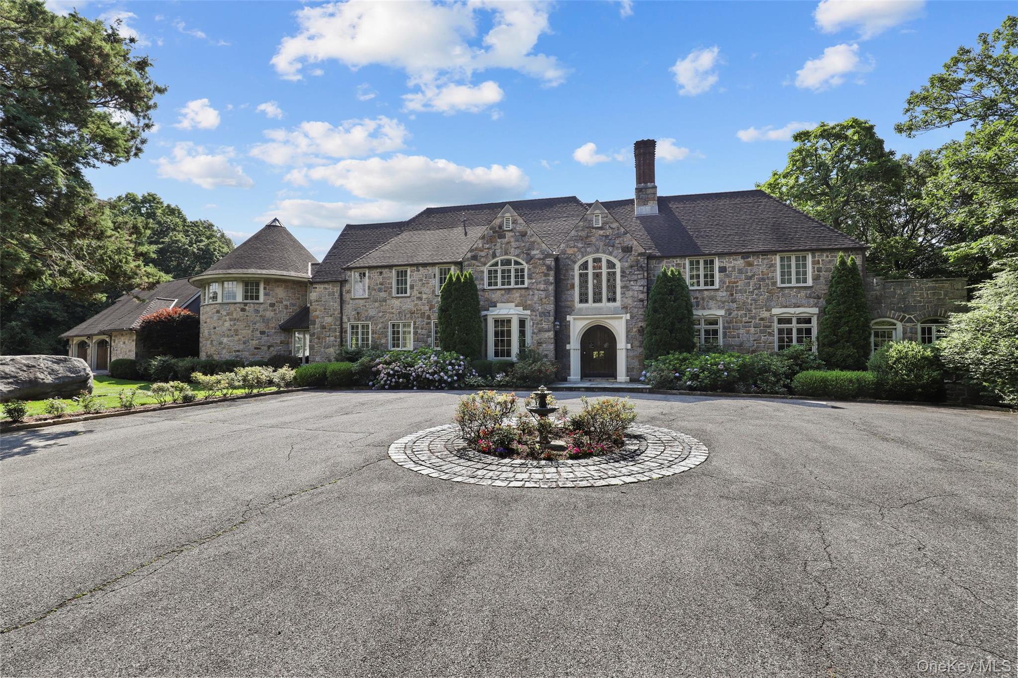 383 Woodlands Road