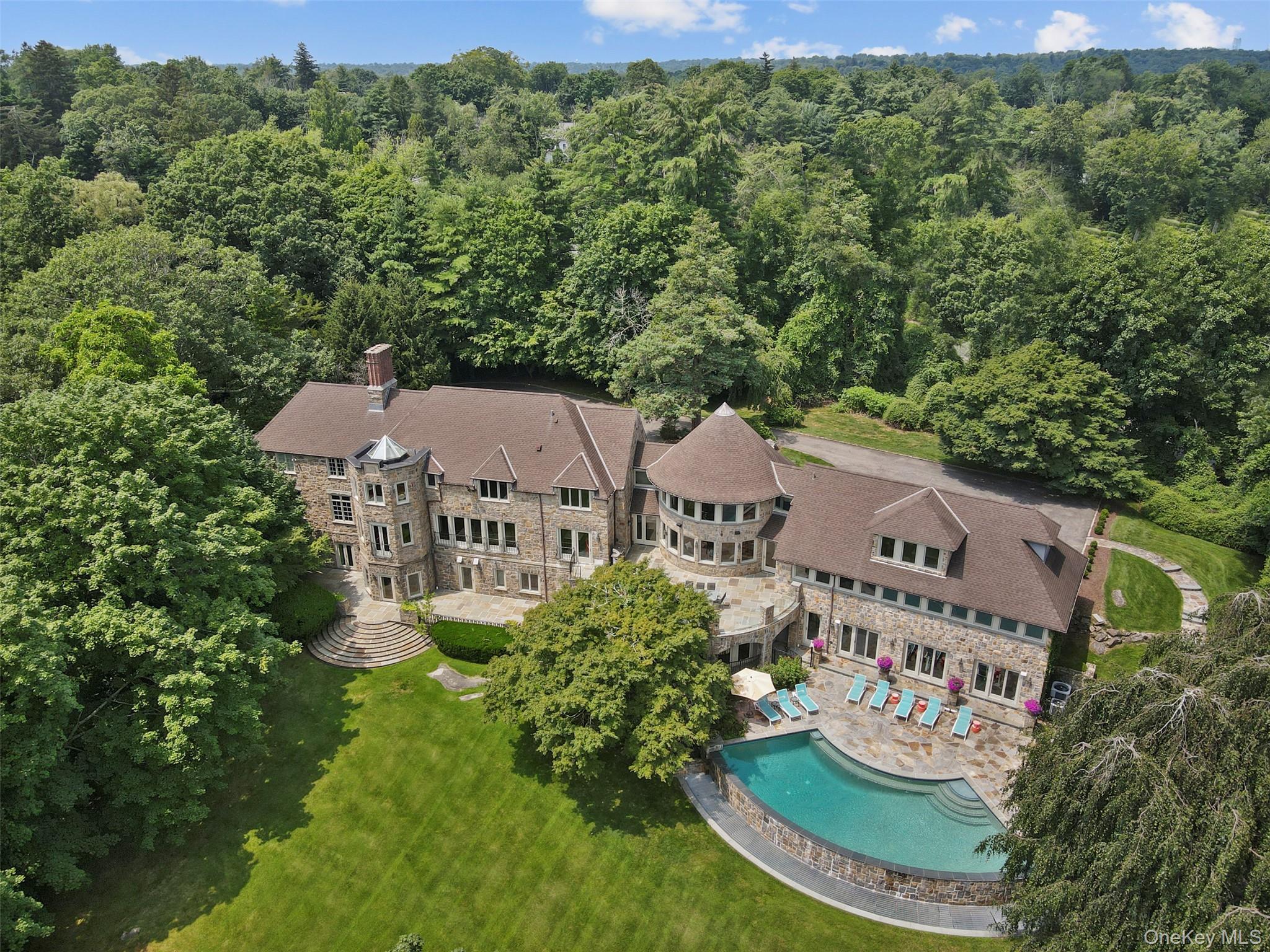 383 Woodlands Road