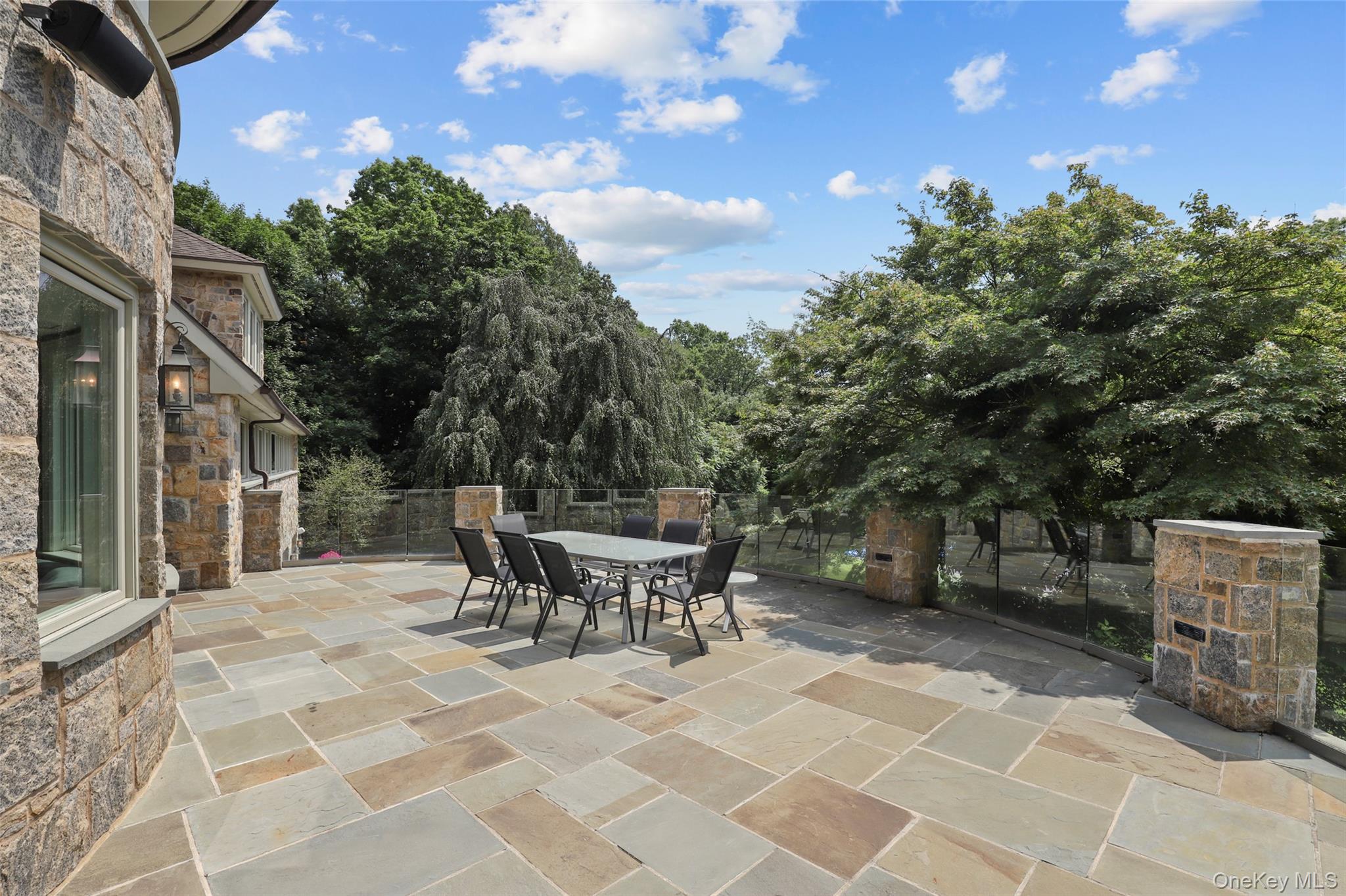 383 Woodlands Road