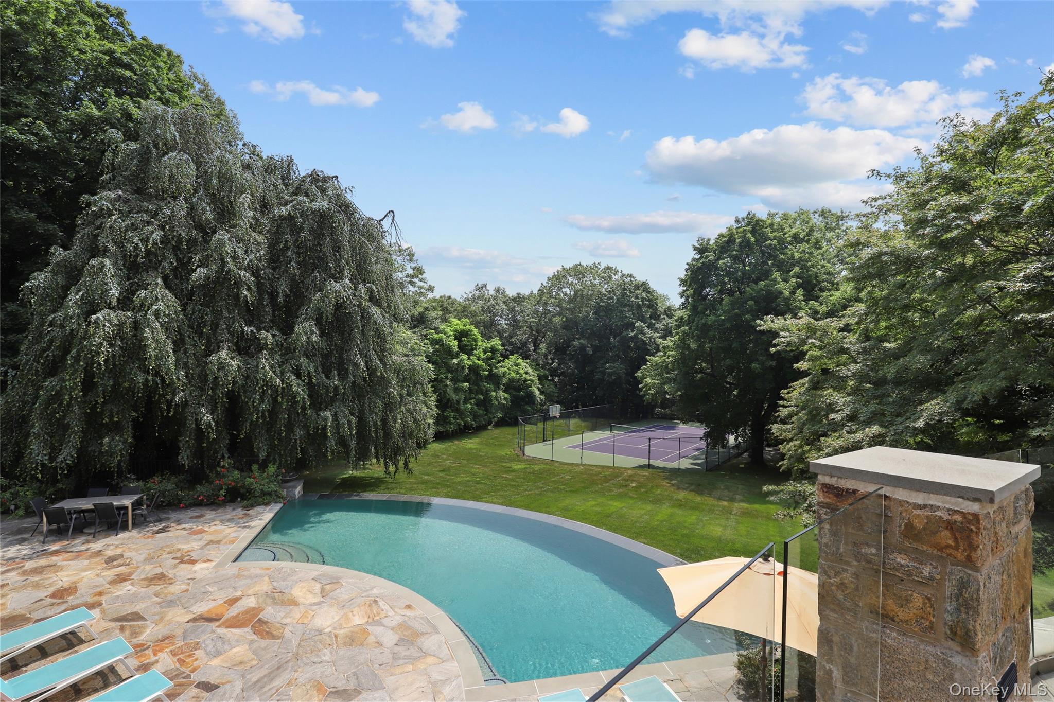 383 Woodlands Road