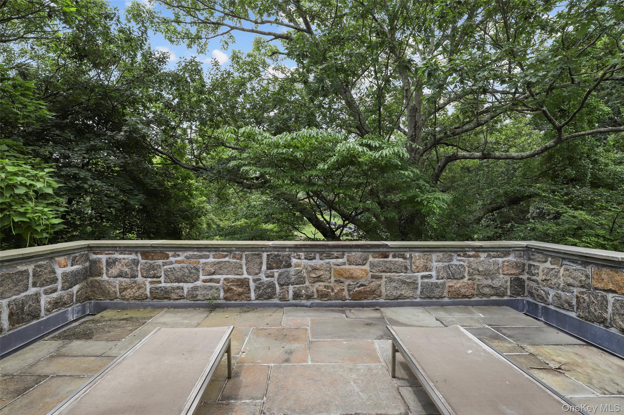 383 Woodlands Road