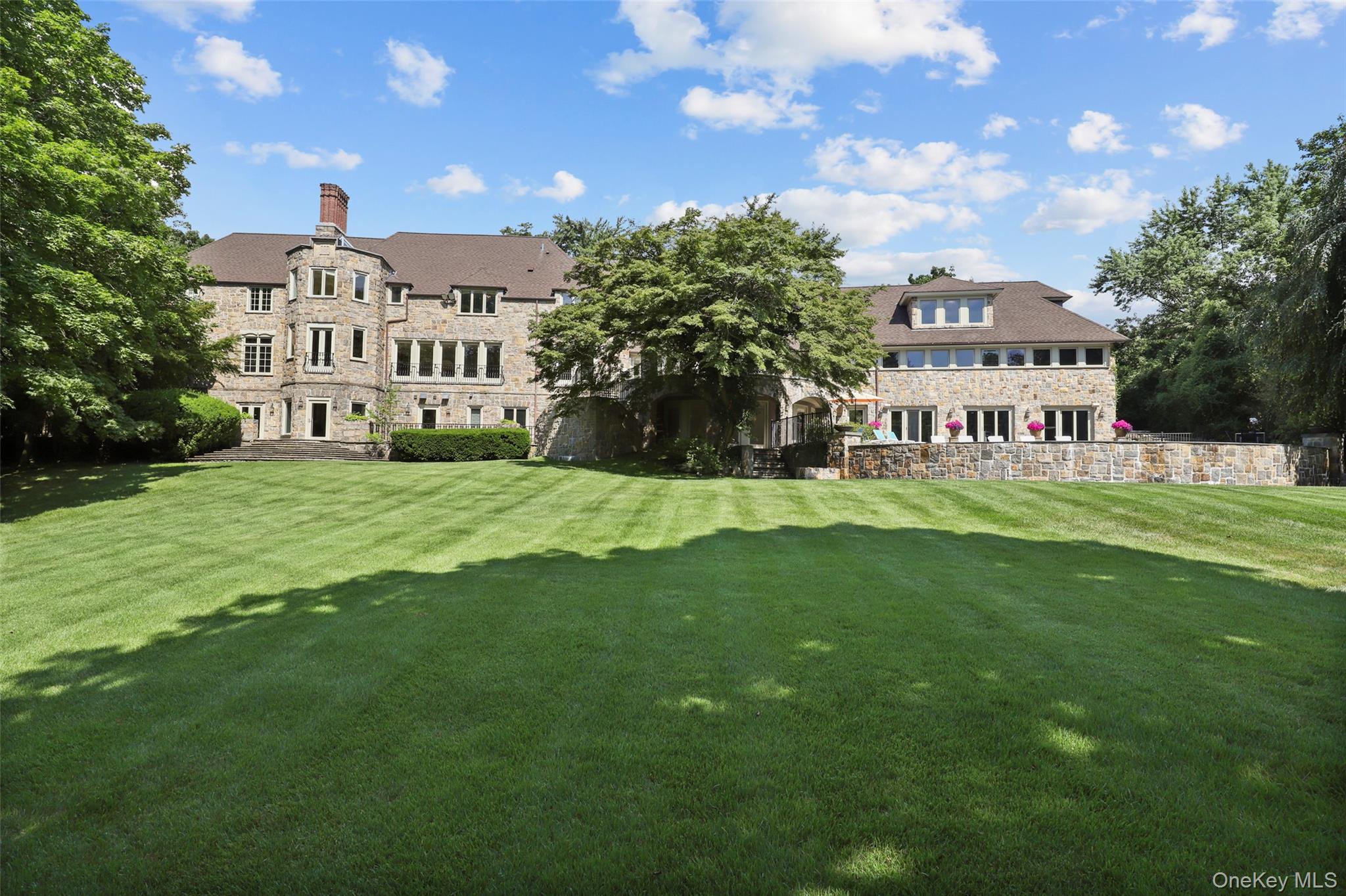 383 Woodlands Road