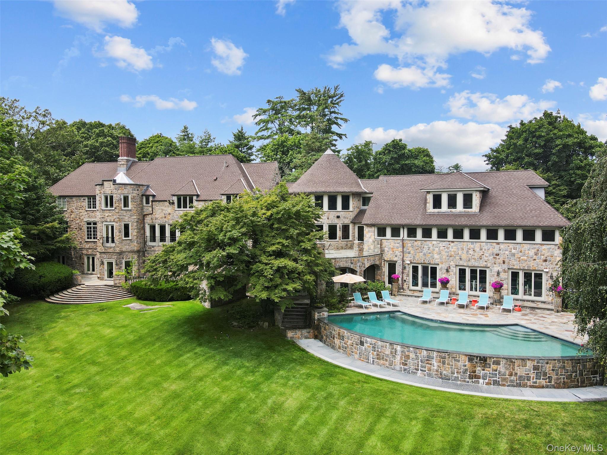383 Woodlands Road
