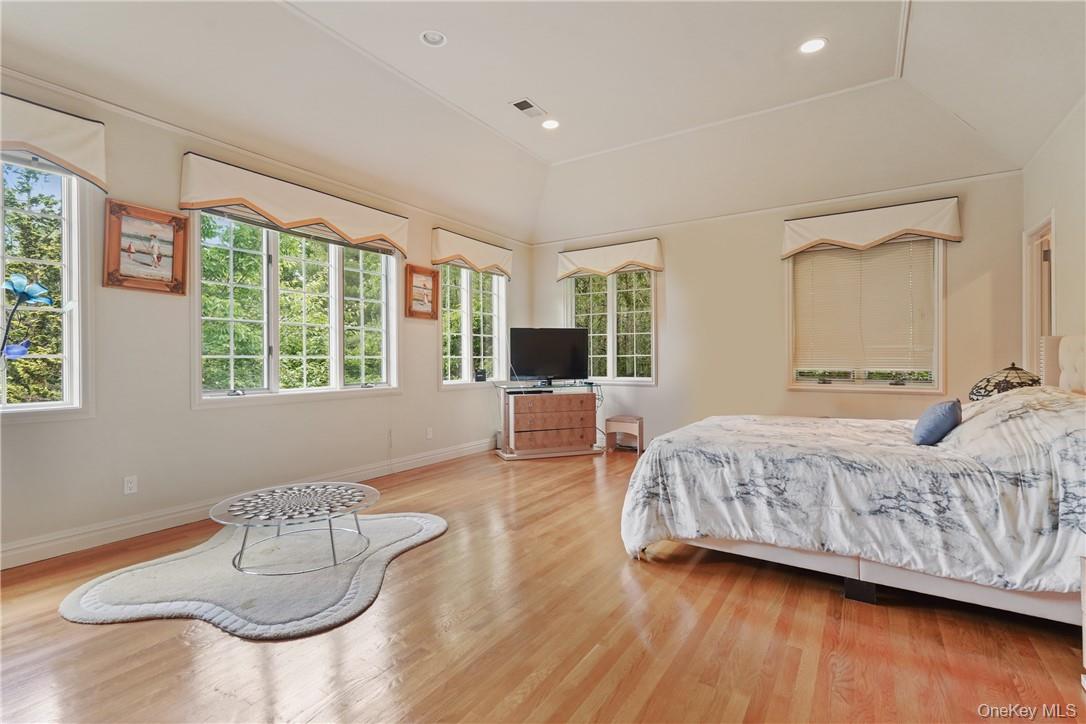 9 Lincoln Woods