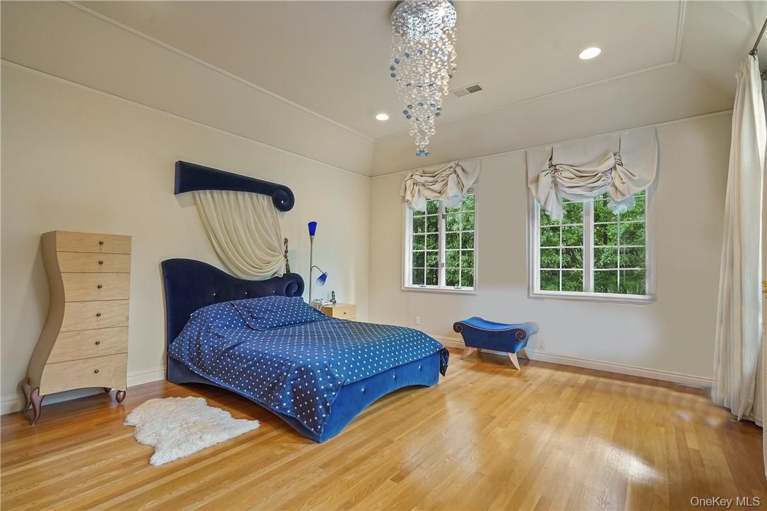 9 Lincoln Woods