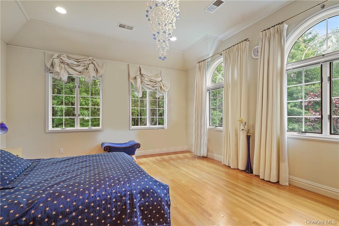 9 Lincoln Woods
