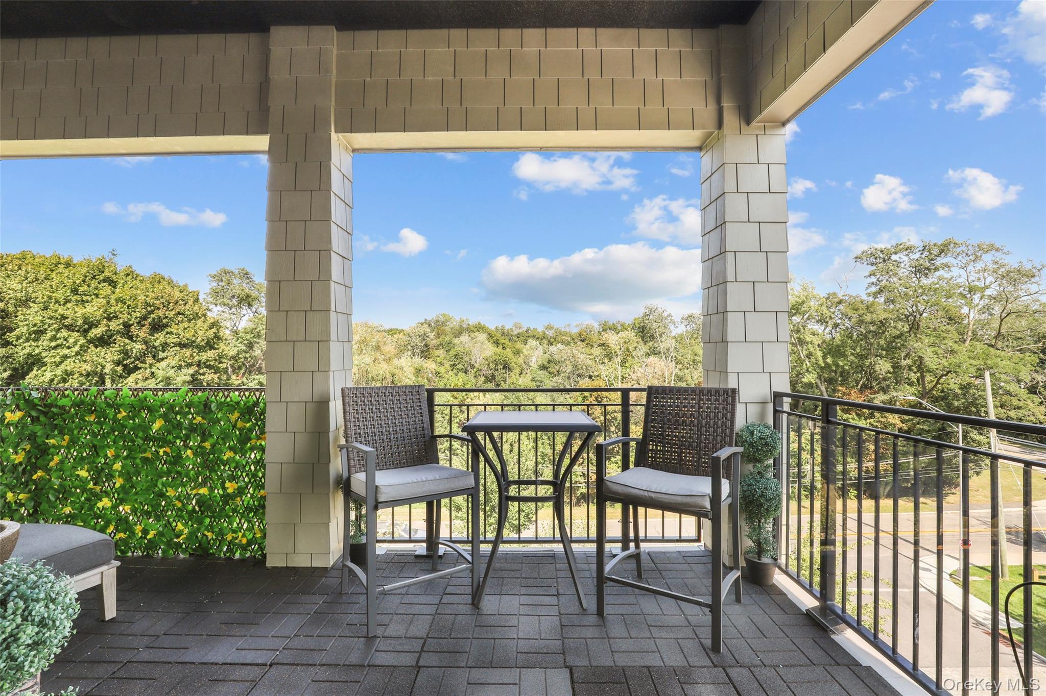 120 Old Post Road Unit: PH-B301