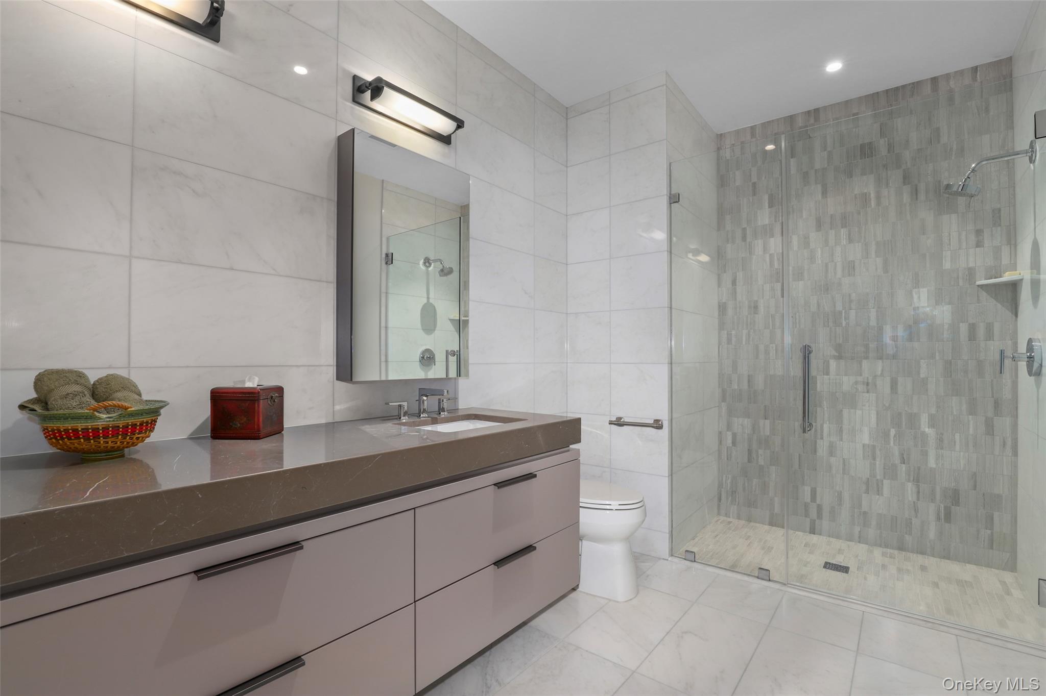 120 Old Post Road Unit: PH-B301