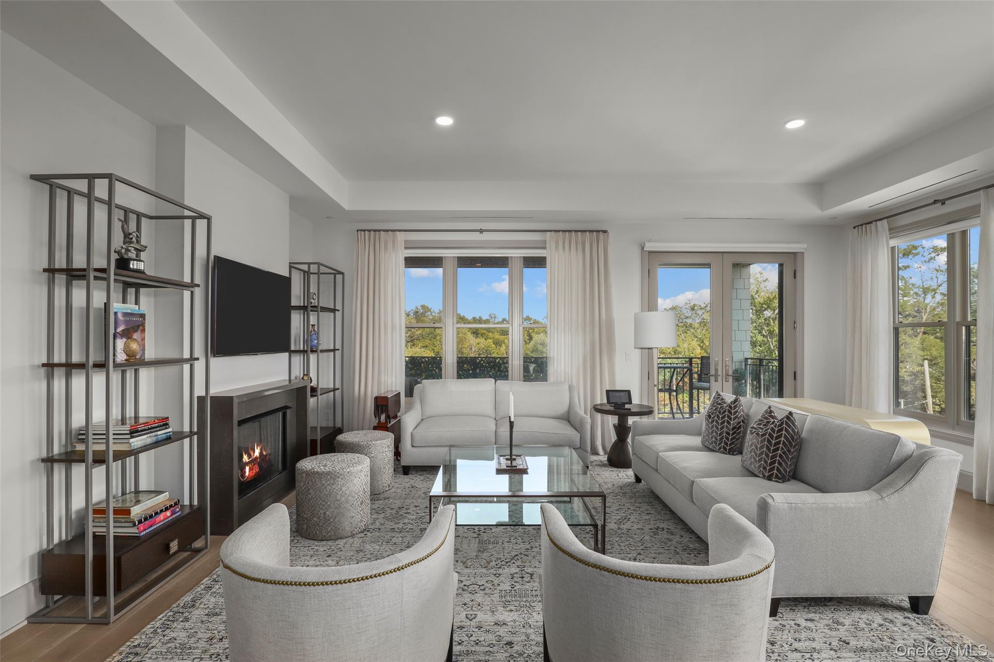 120 Old Post Road Unit: PH-B301