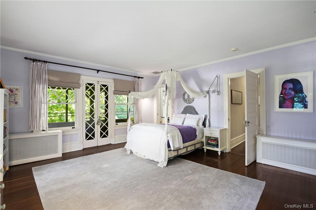 15 Sarosca Farm Lane
