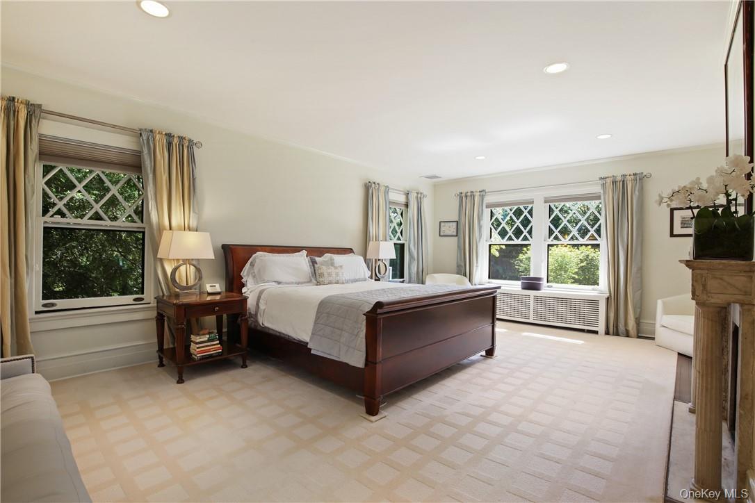 15 Sarosca Farm Lane