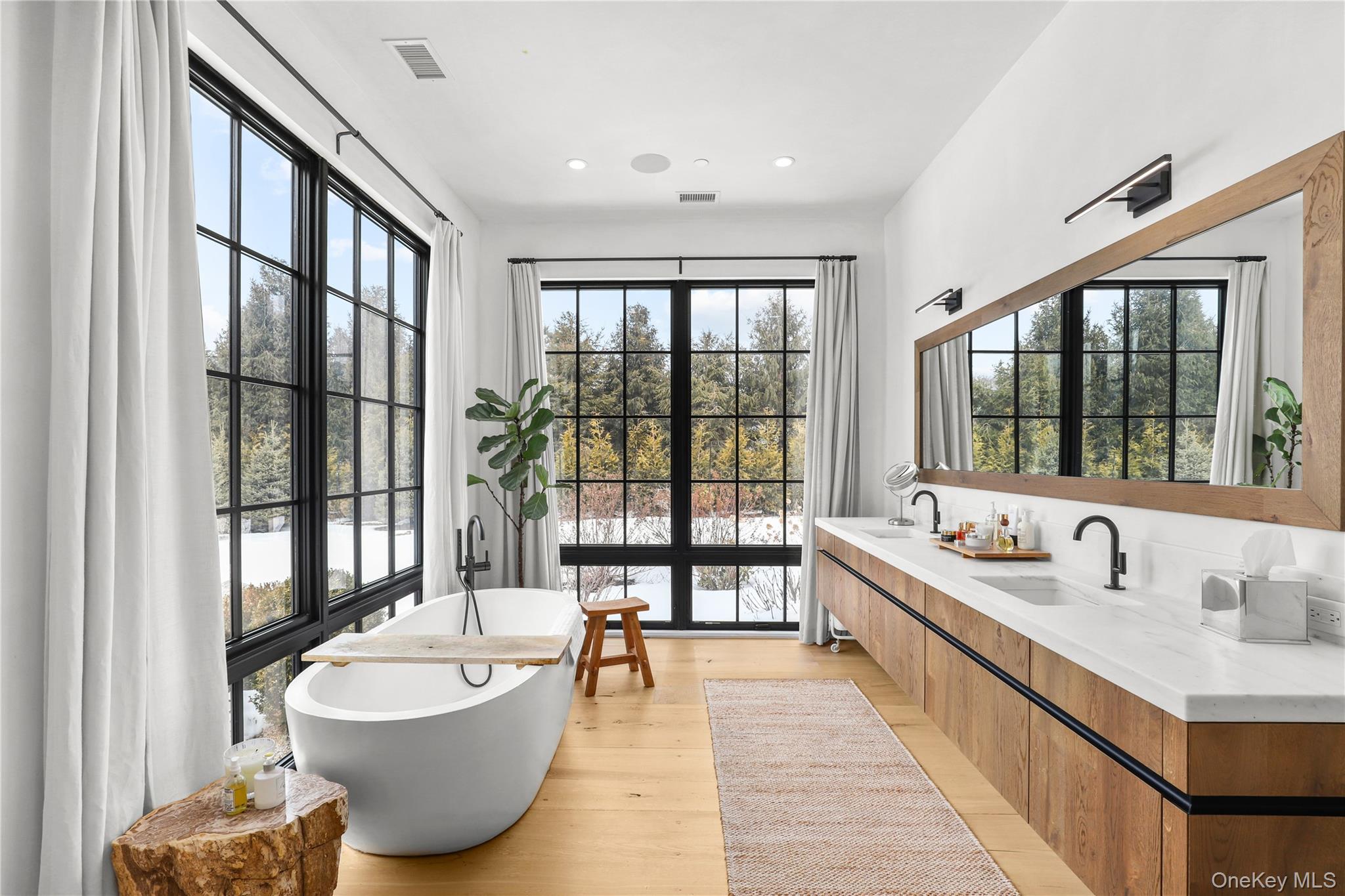 3031 Purchase Street