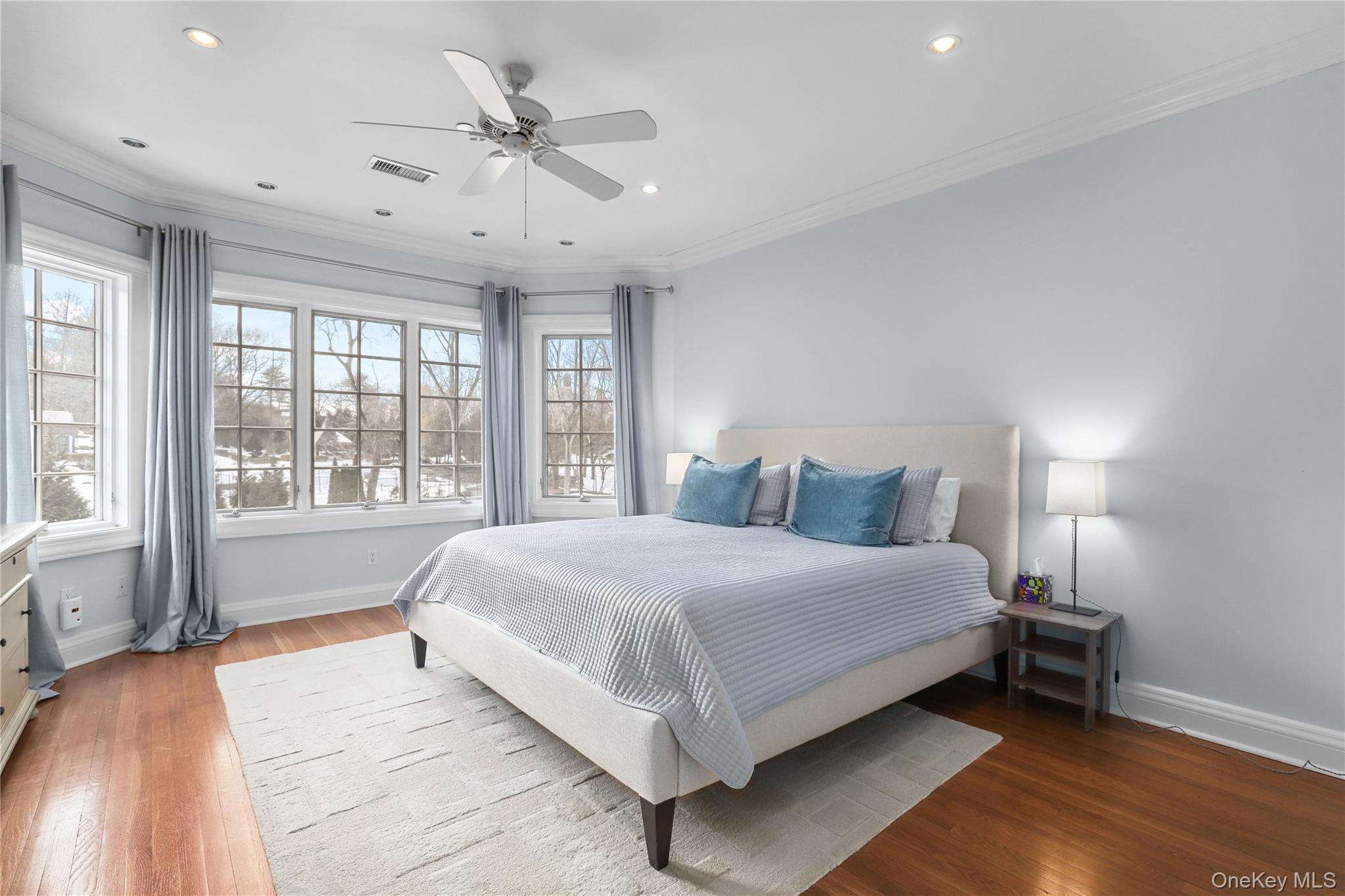 1 Laurelwood Court
