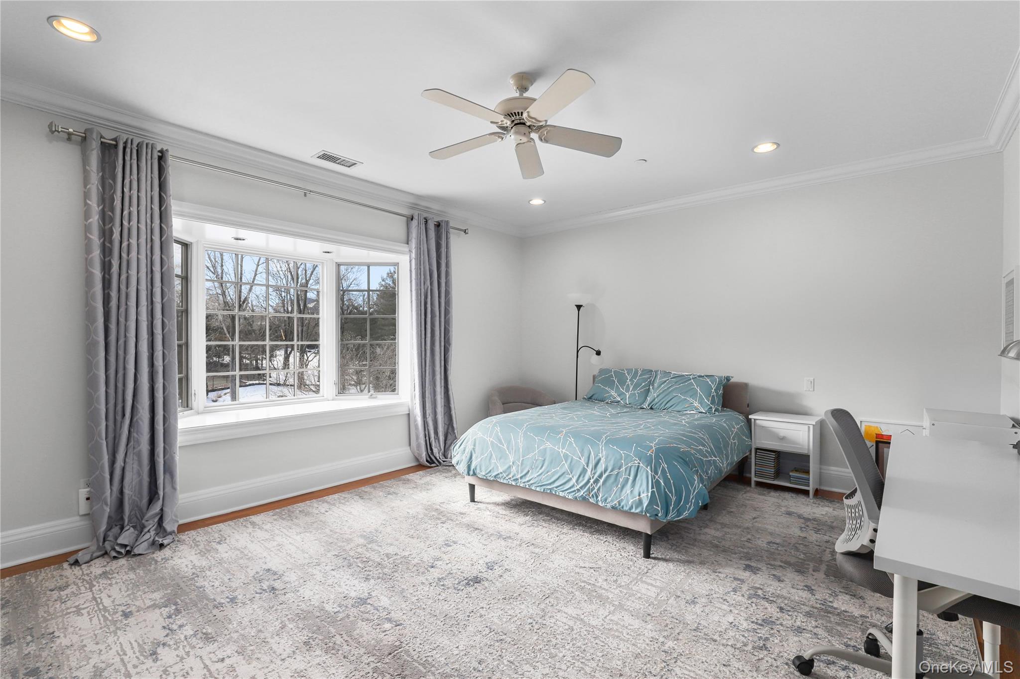 1 Laurelwood Court
